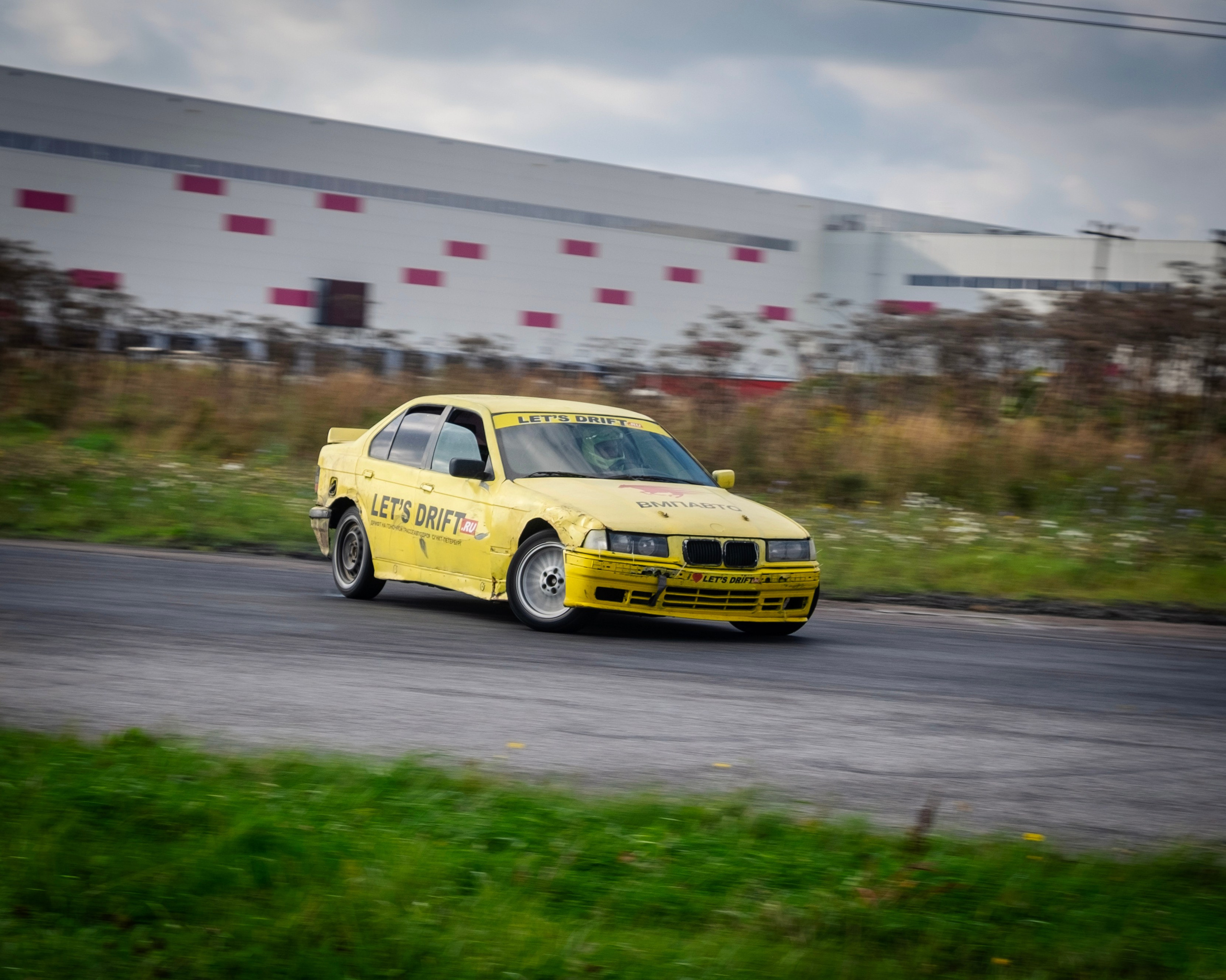 AUTODROM FEST 21.09.25. Автомобильные фотографии и рисунки в Санкт-Петербурги Пашков Дмитрий