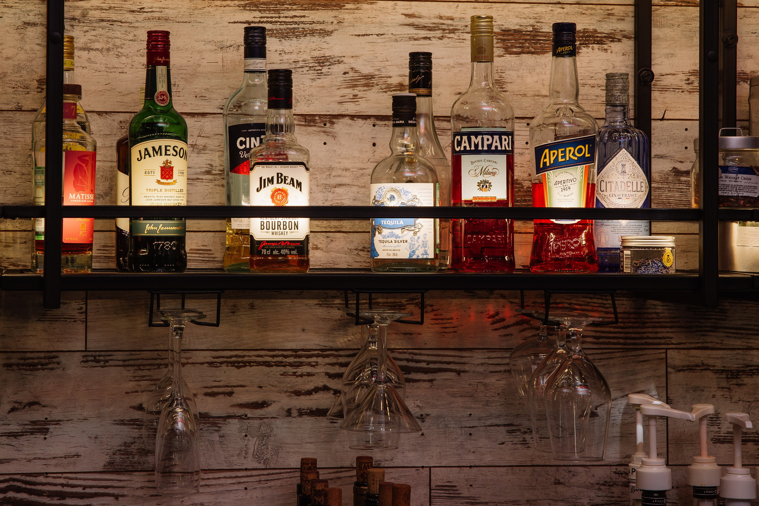 Интерьерная съёмка для ресторана «Харчо». Фотограф в Краснодаре