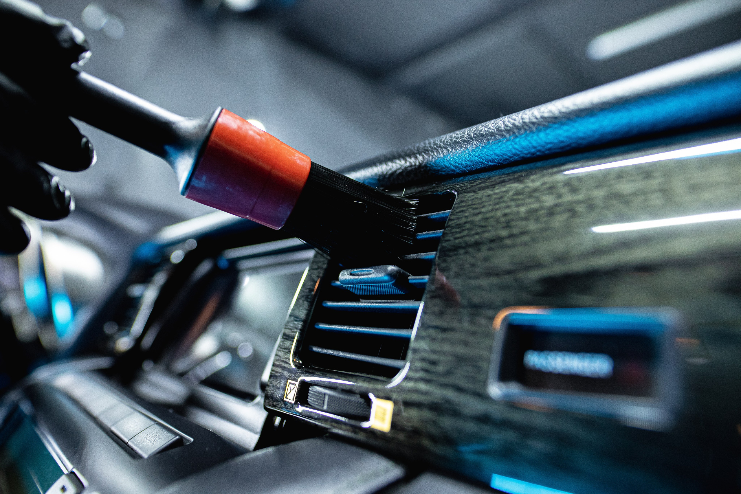 Автомобили. Сниму тебя полностью