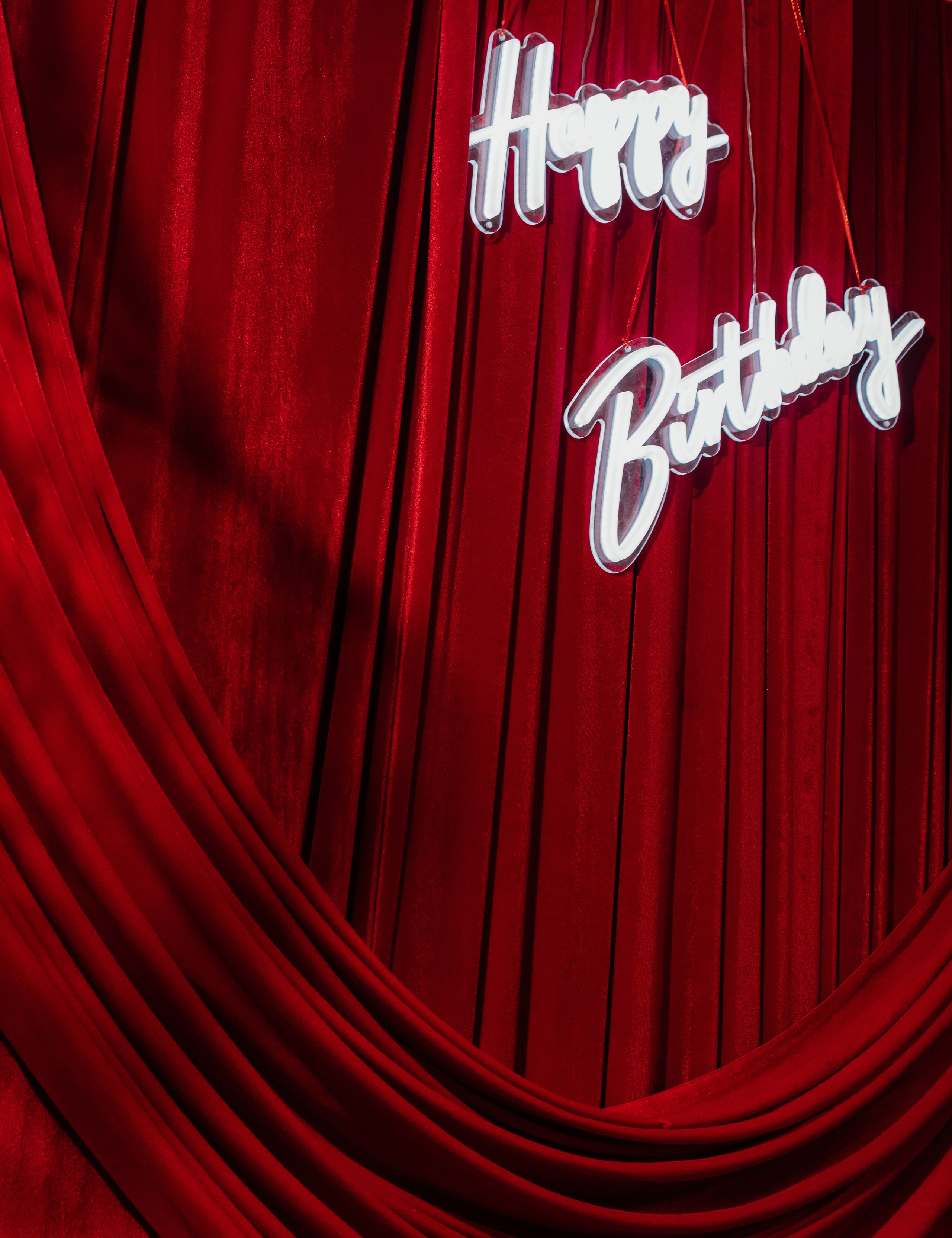 Happy Birthday. Фотограф Семён Гнеушев