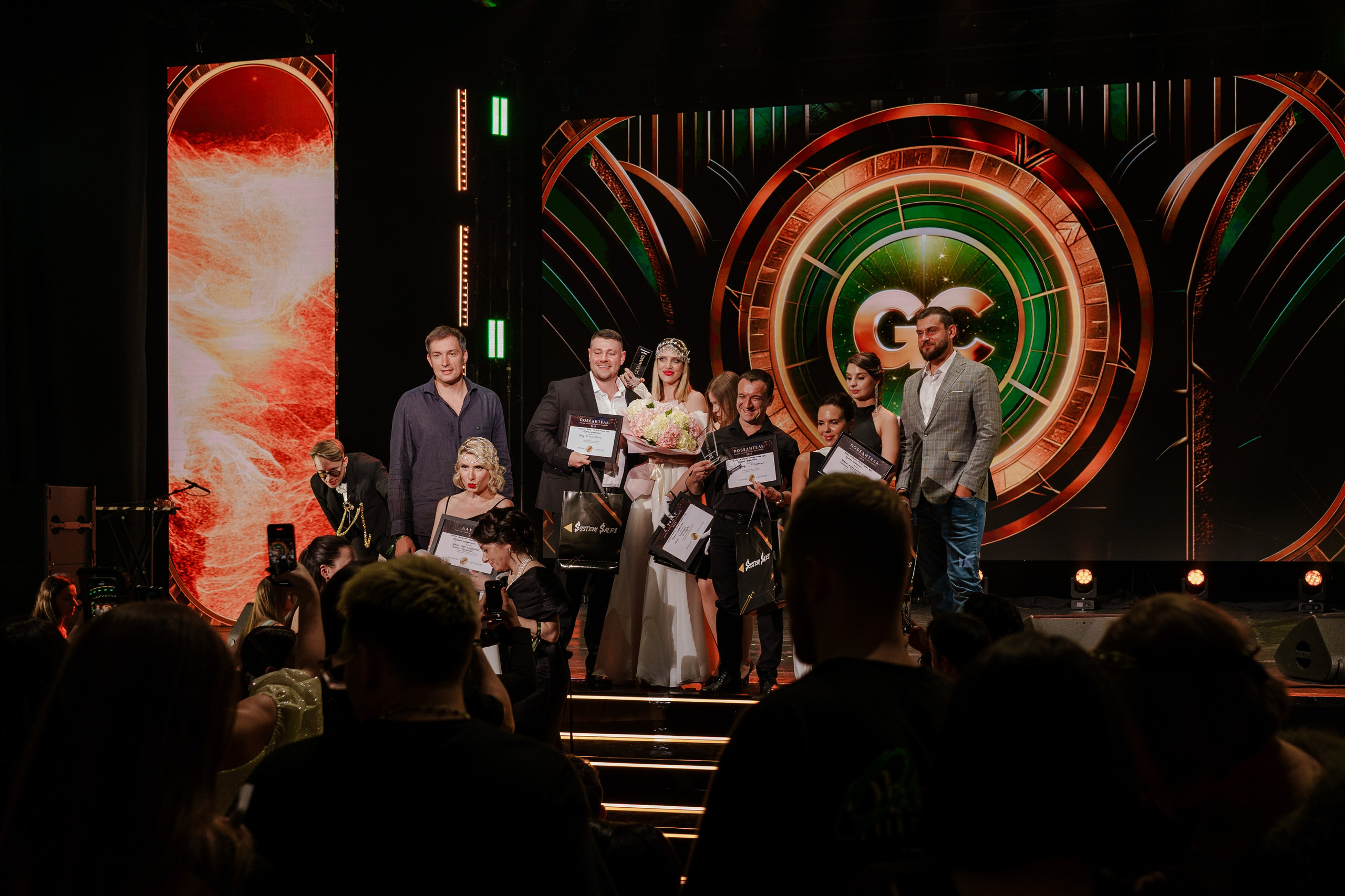 Фотограф репортажный на премию. Репортажный фотограф в Москве Саша Дружинина