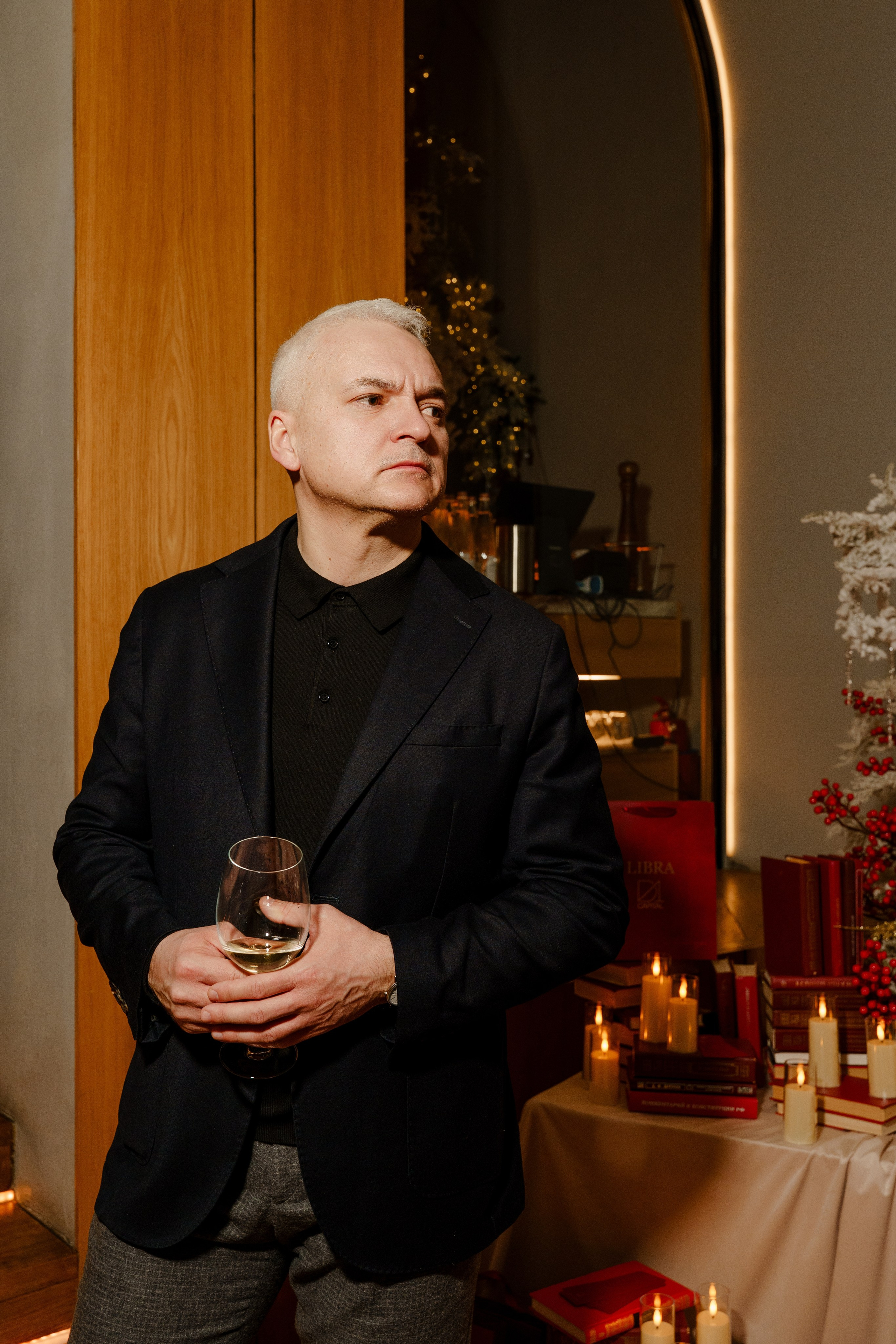 Литературный вечер «Libra». Репортажный фотограф в Москве Саша Дружинина