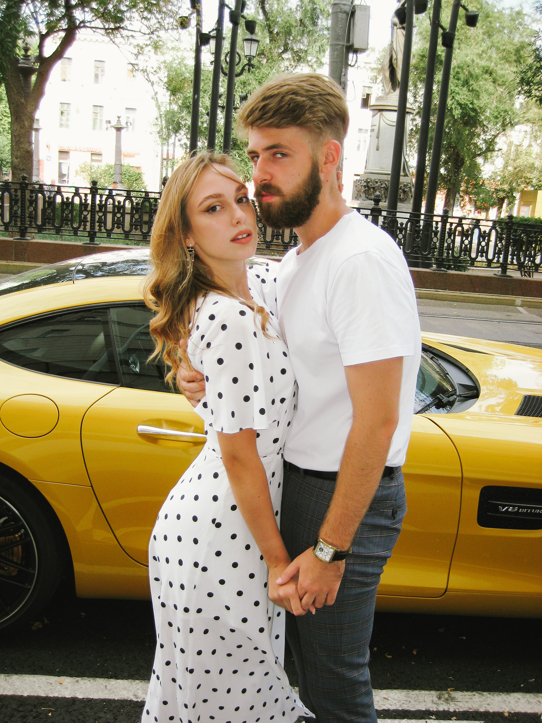 Лавстори в Москве фотограф, прогулка по Чистым Прудам, кафе Mandys