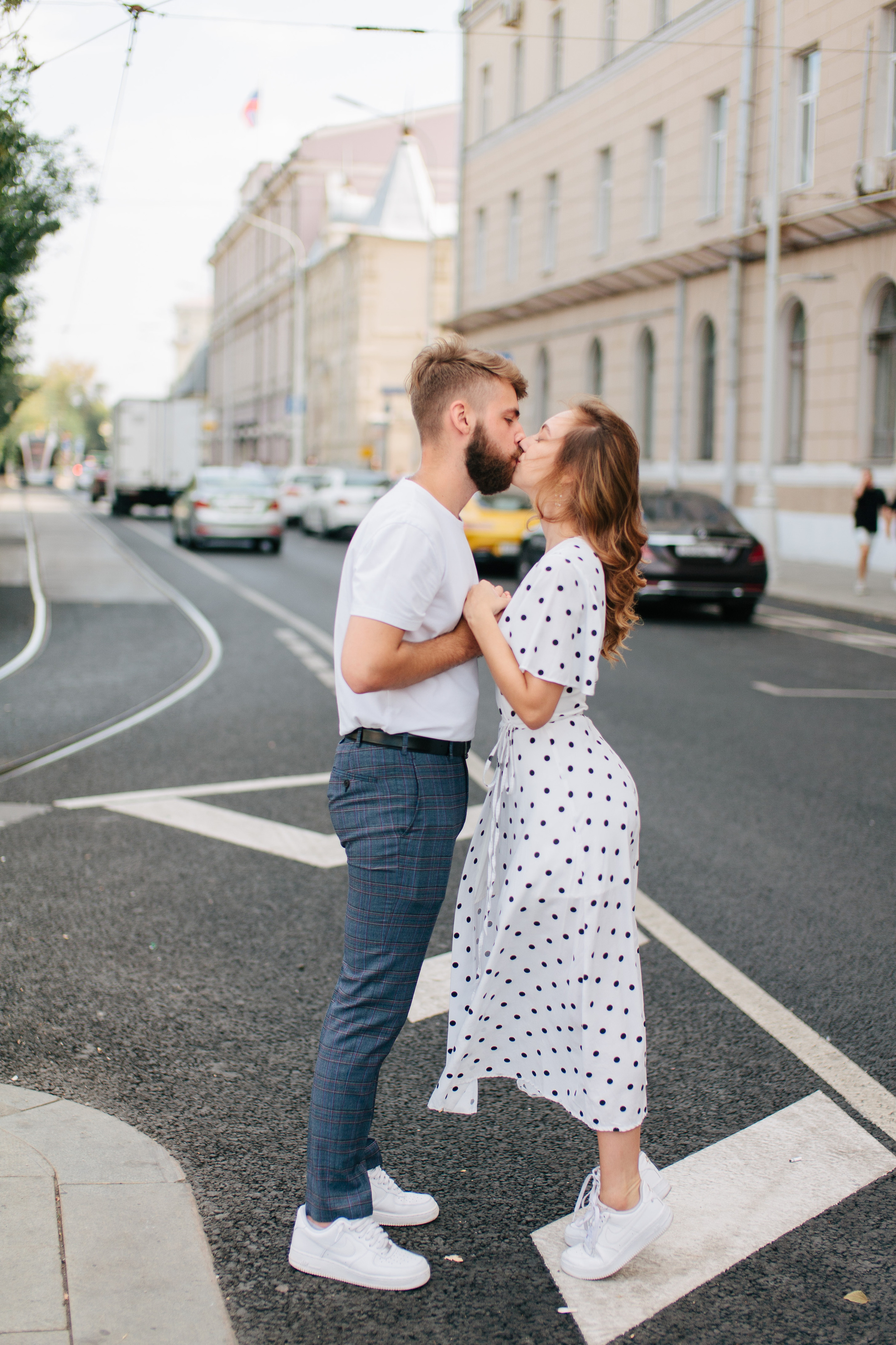 Лавстори в Москве фотограф, прогулка по Чистым Прудам, кафе Mandys