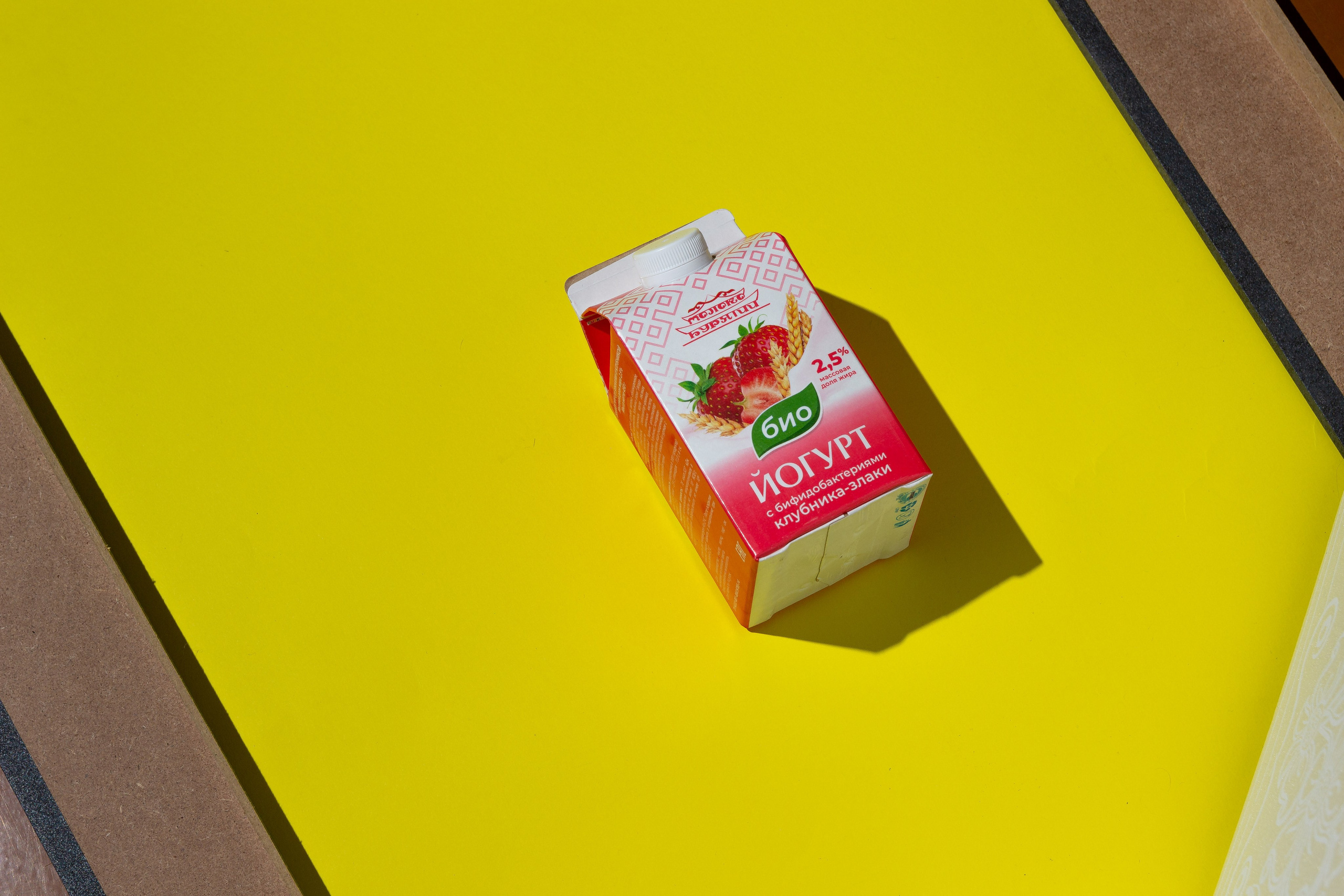 Молоко Бурятии. Александр Стряпунин — предметный фотограф в Улан-Удэ