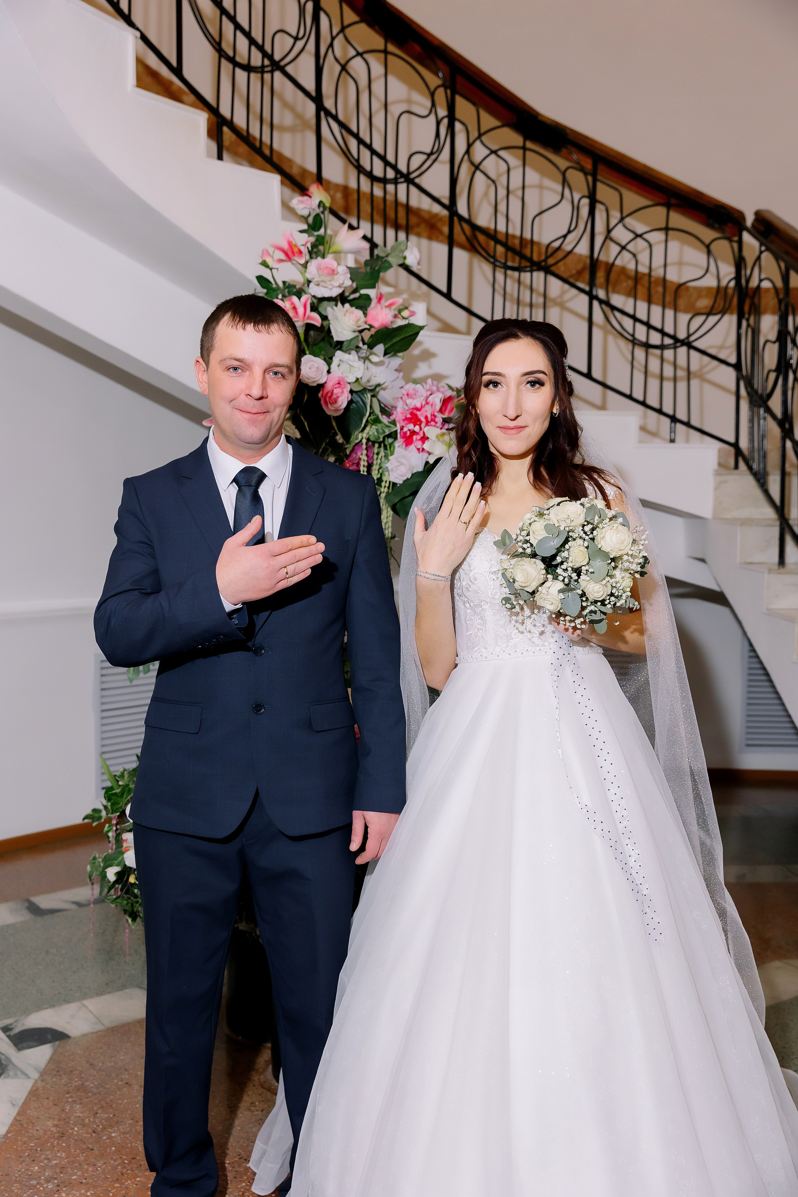 Ленинский ЗАГС Михаил & Юлия. Свадебный фотограф в Новосибирске Лидия Александровна