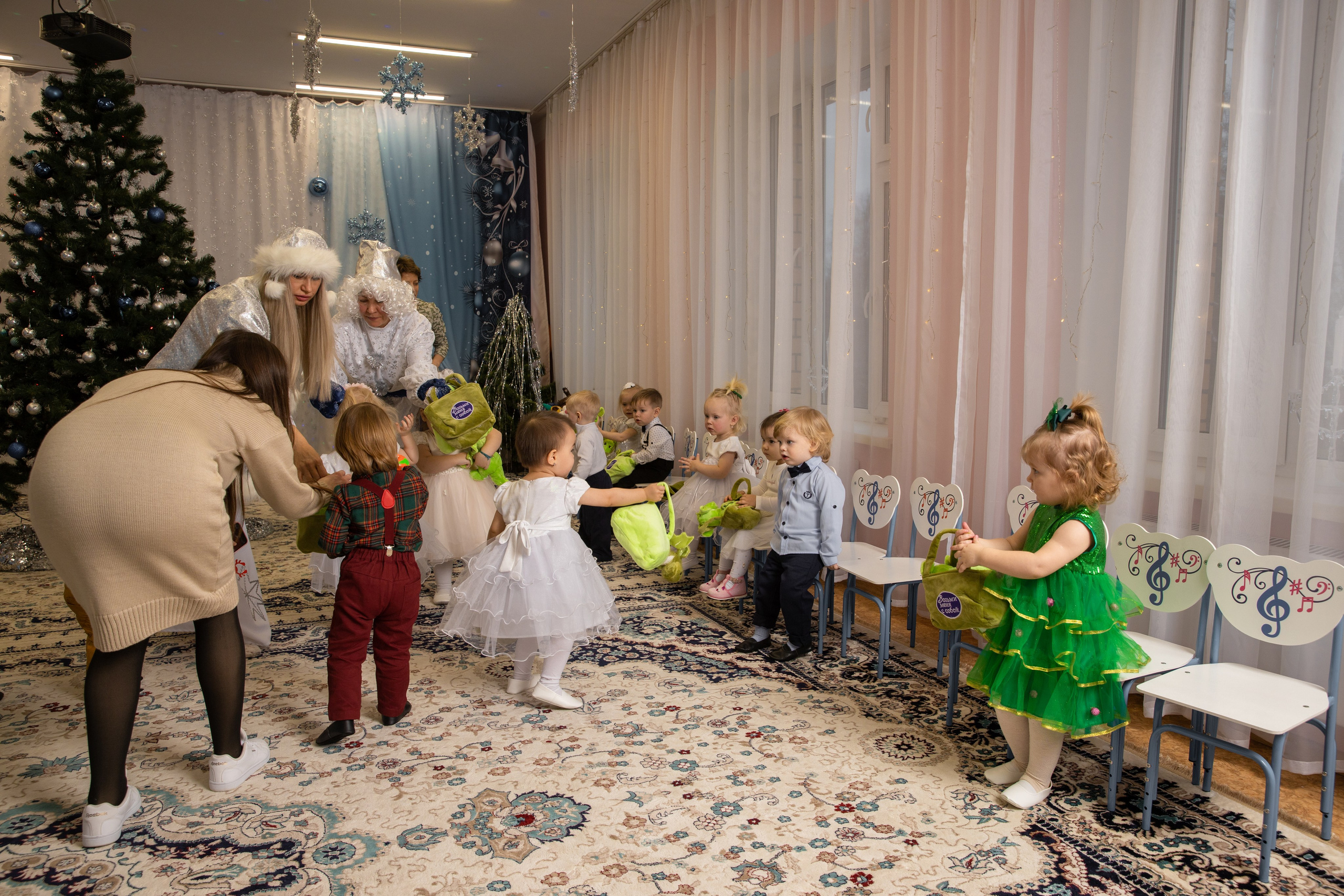 Новогодний утренник Успех. Фотограф в Железнодорожном и Балашихе