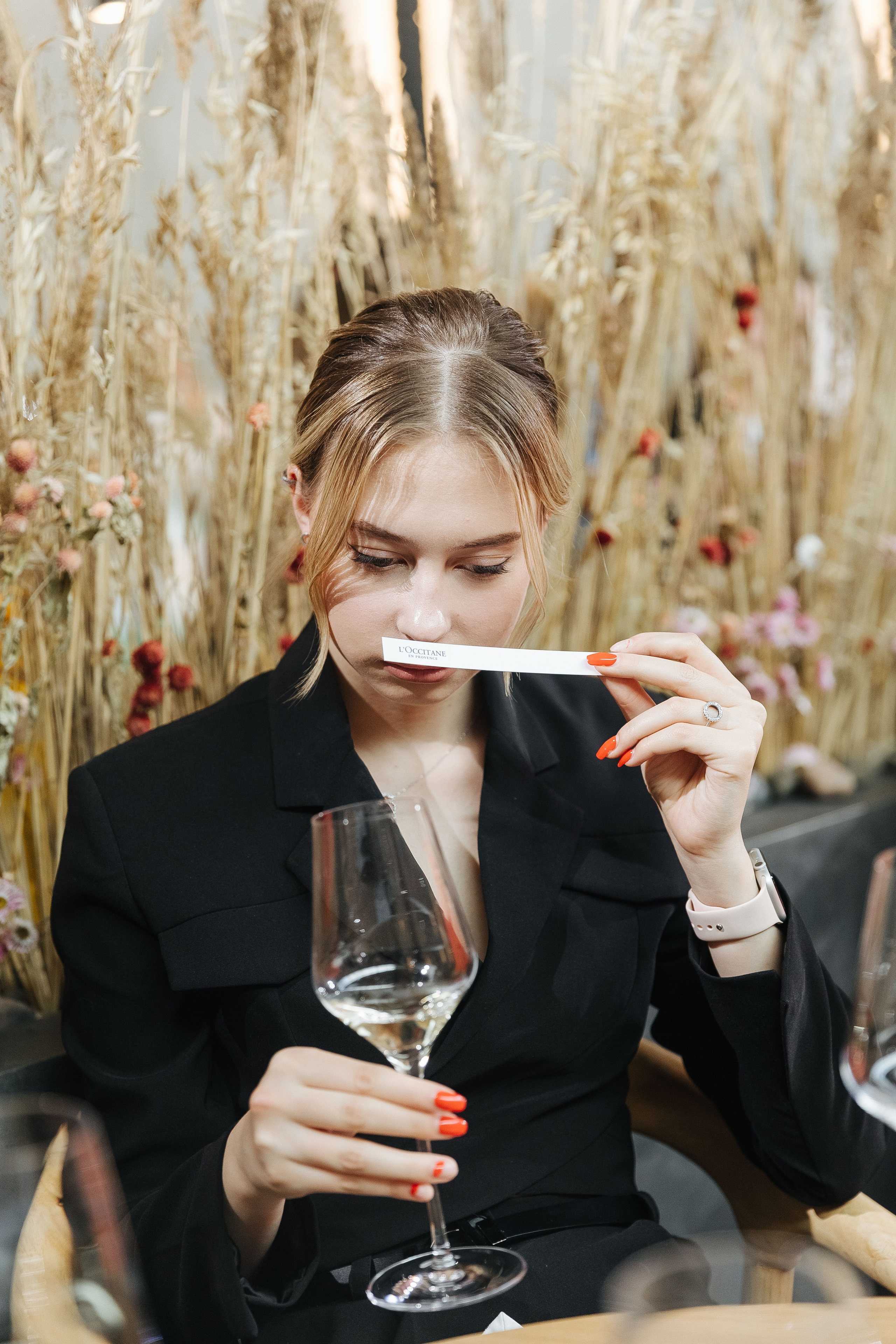 Презентация открытия магазина женской одежды GLVR в ресторане Fresco. Фотограф в Красноярске Надежда Воскресенская