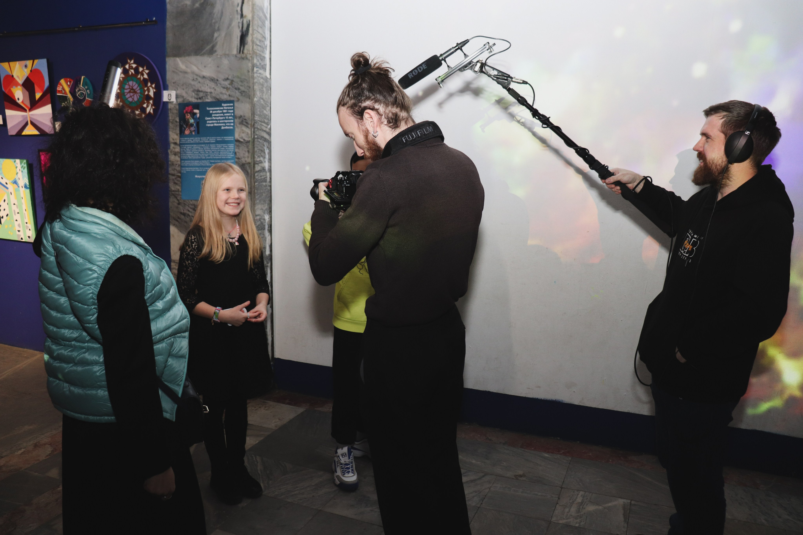 Выставка «ЧТО-ТО НА ЯРКОМ». Ивентный фотограф в Санкт-Петербурге Олег Комков