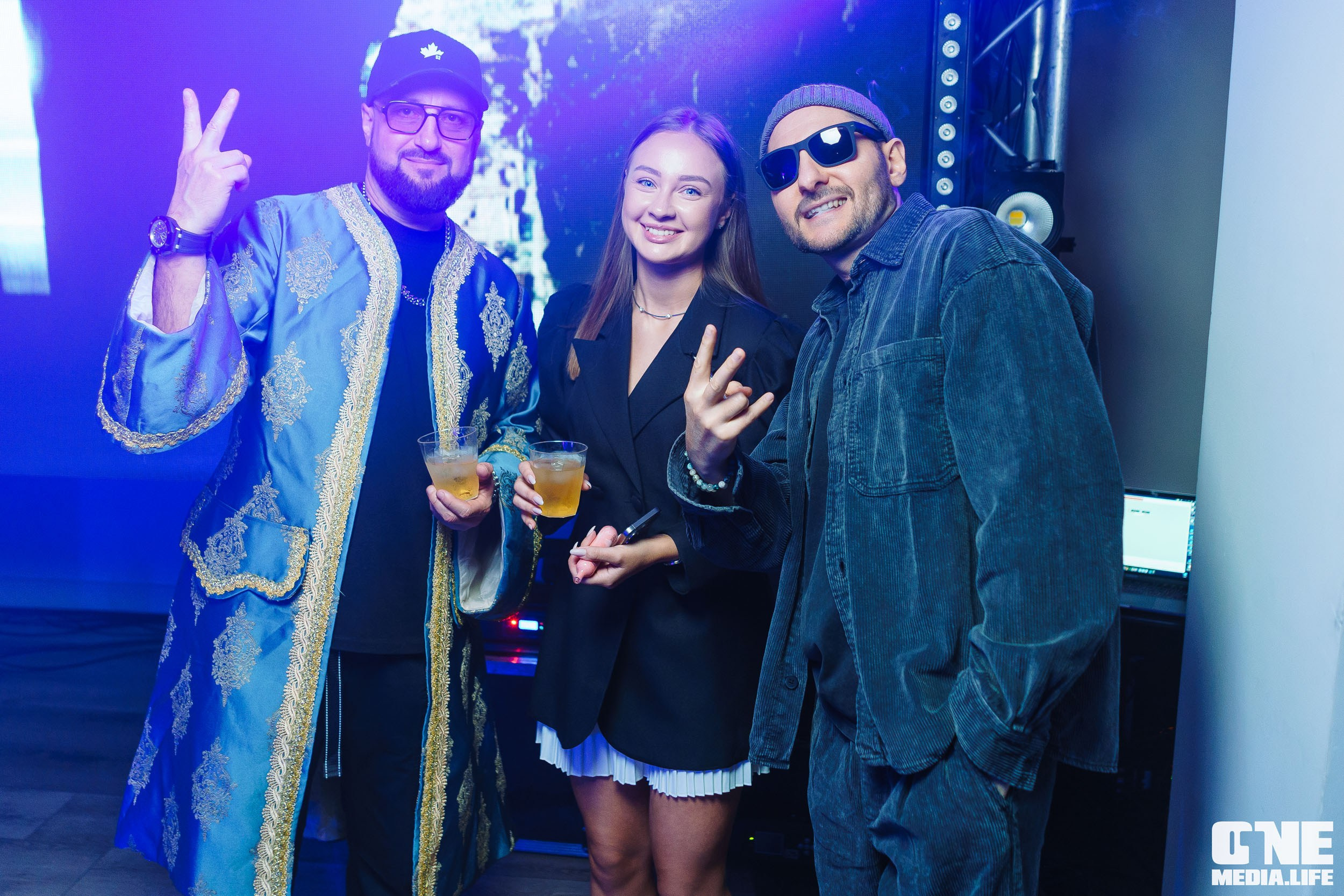 Фоторепортаж из клуба Universal. One Media Life: фоторепортажи, фотоотчеты с мероприятий и заведений