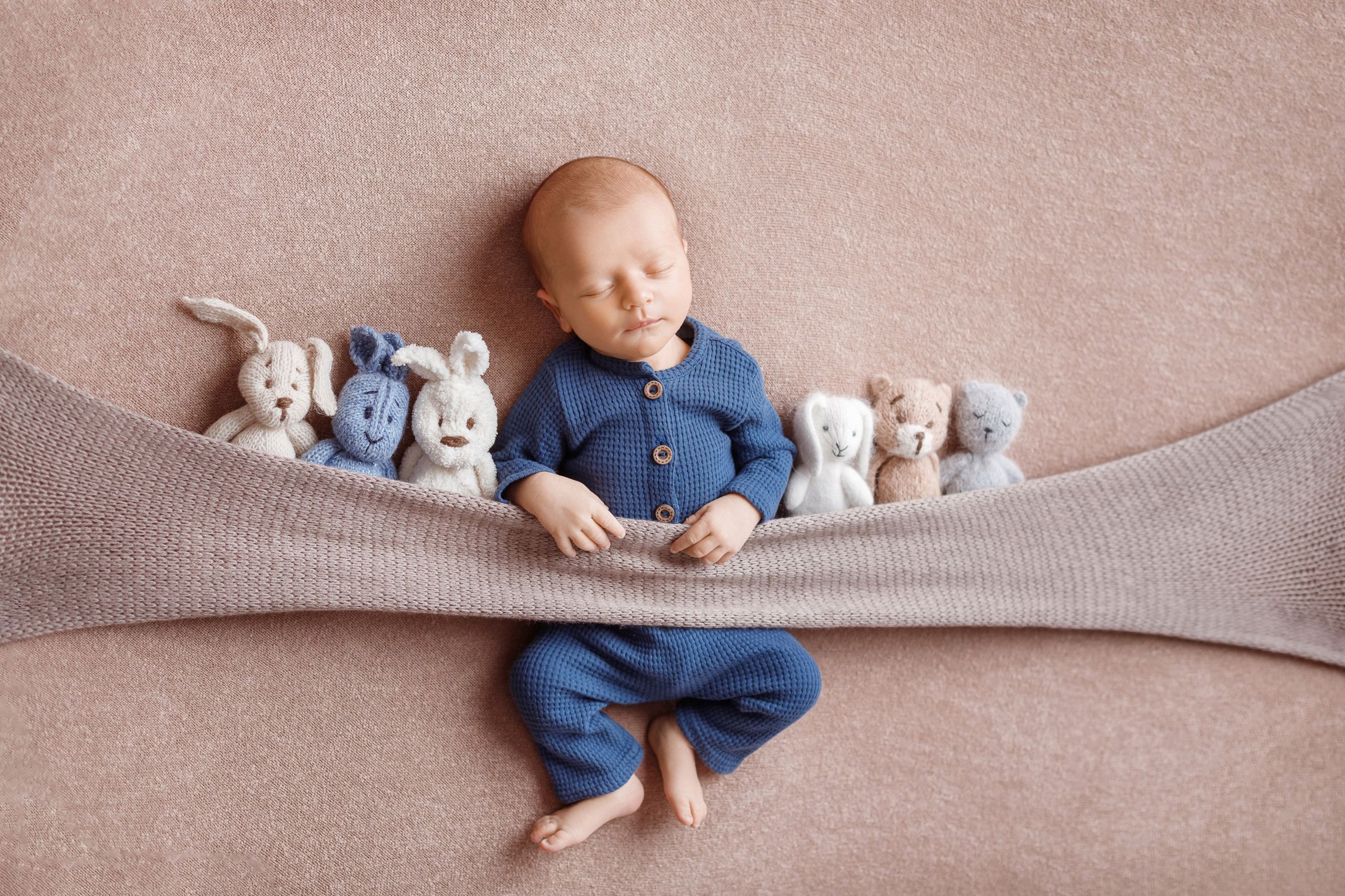 Новорожденные (5-14 дней). Фотограф новорождённых Ярославль. Детский и семейный фотограф Анна Салова