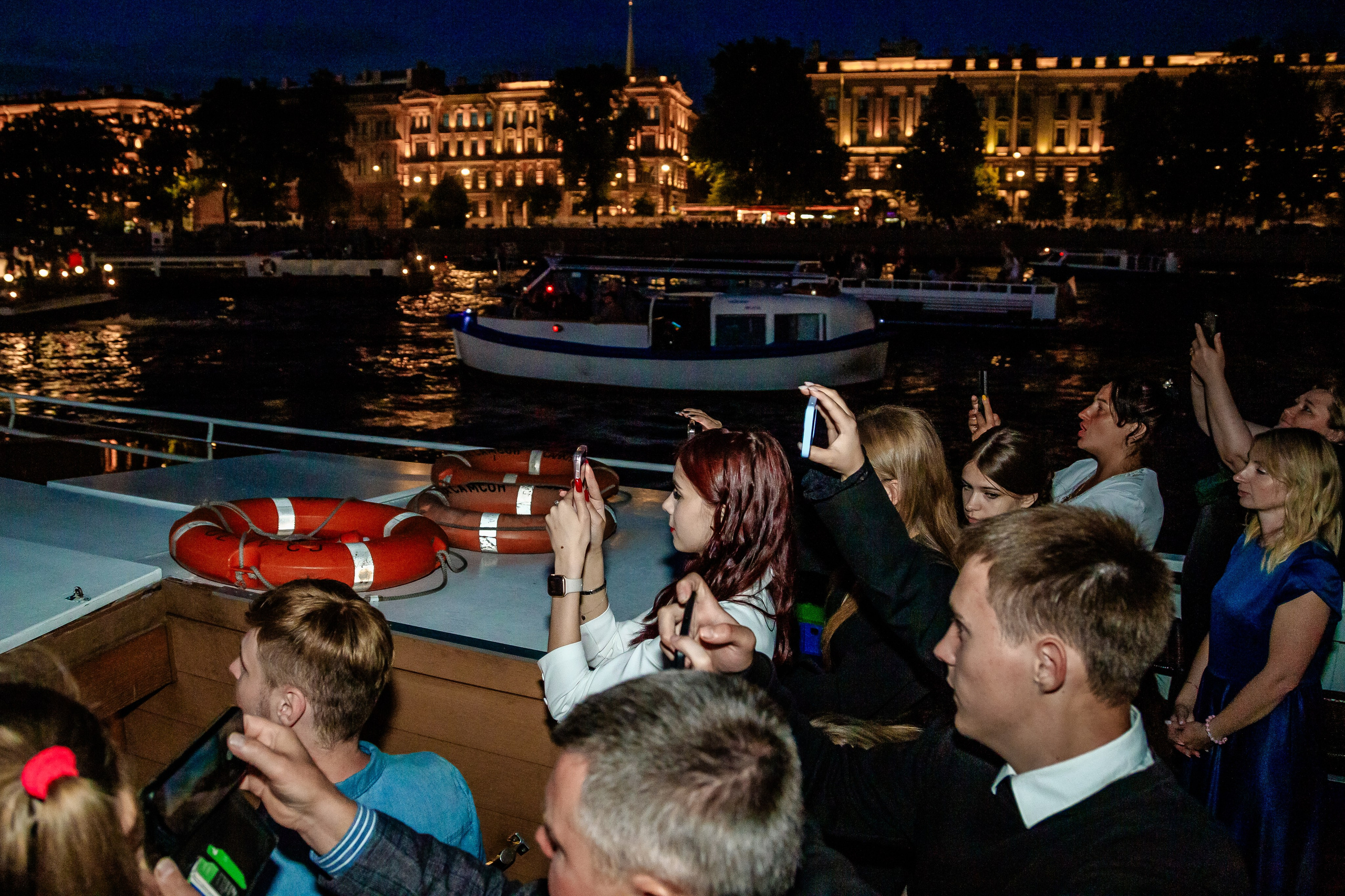 Выпускной на теплоходе. Фотограф в Санкт-Петербурге Чумаков Семен