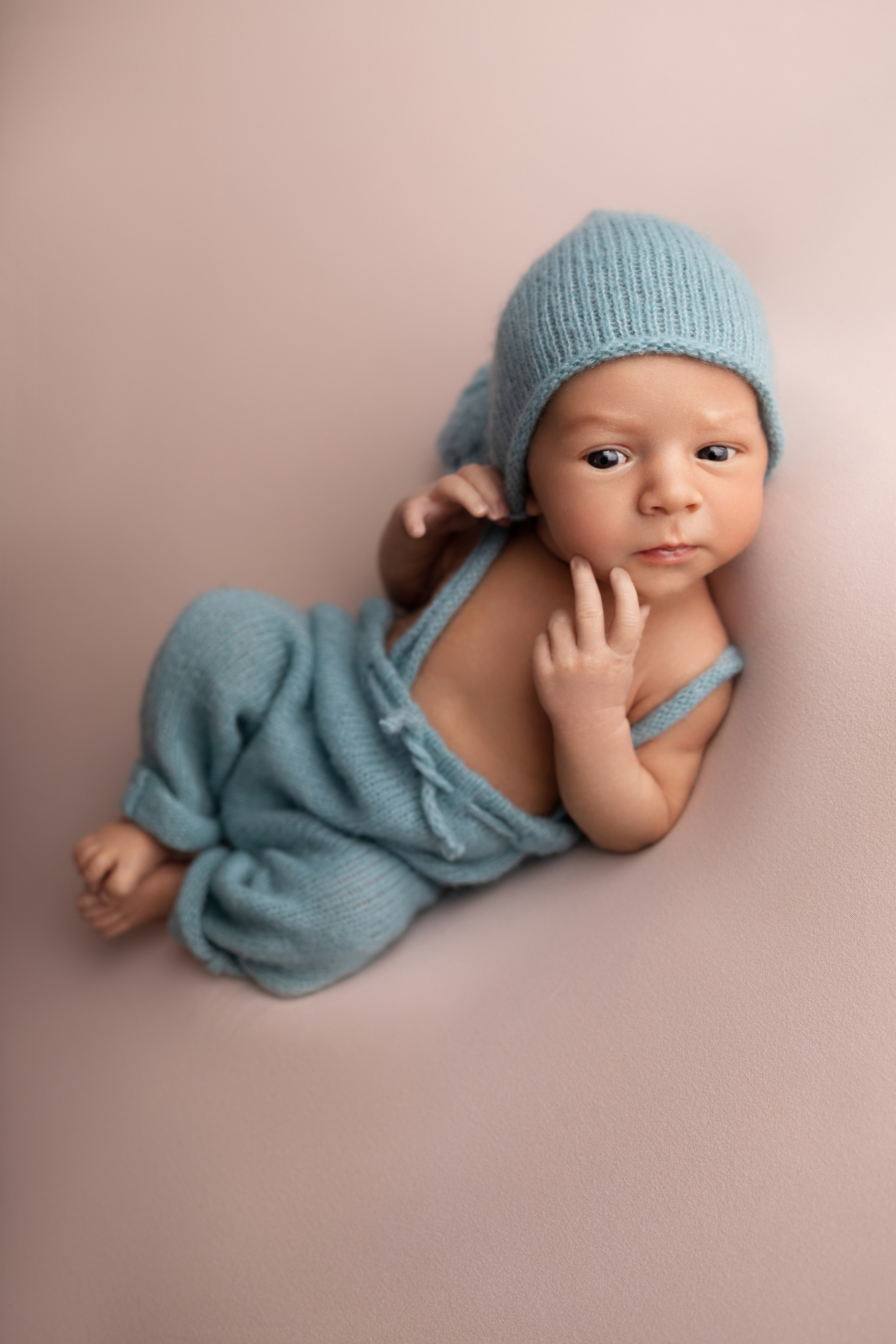 Классическая фотосессия малыша. Фотограф новорожденных малышей в Омске и Омской области Эльвира Камаева