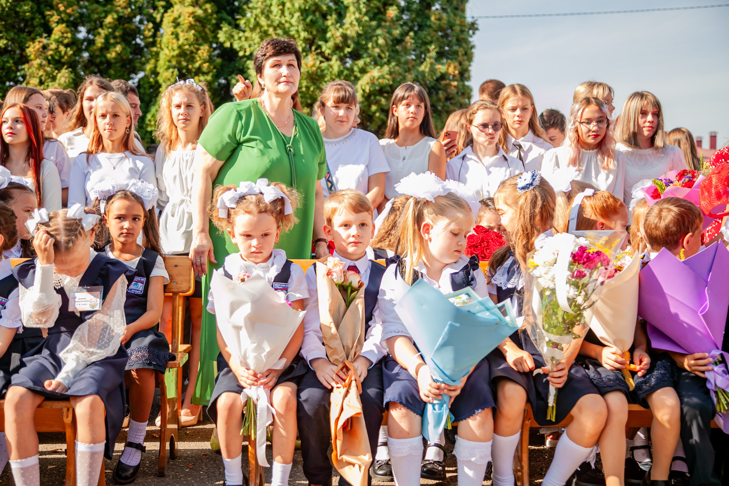 1 сентября линейка. Свадебный и семейный фотограф в Армавире
