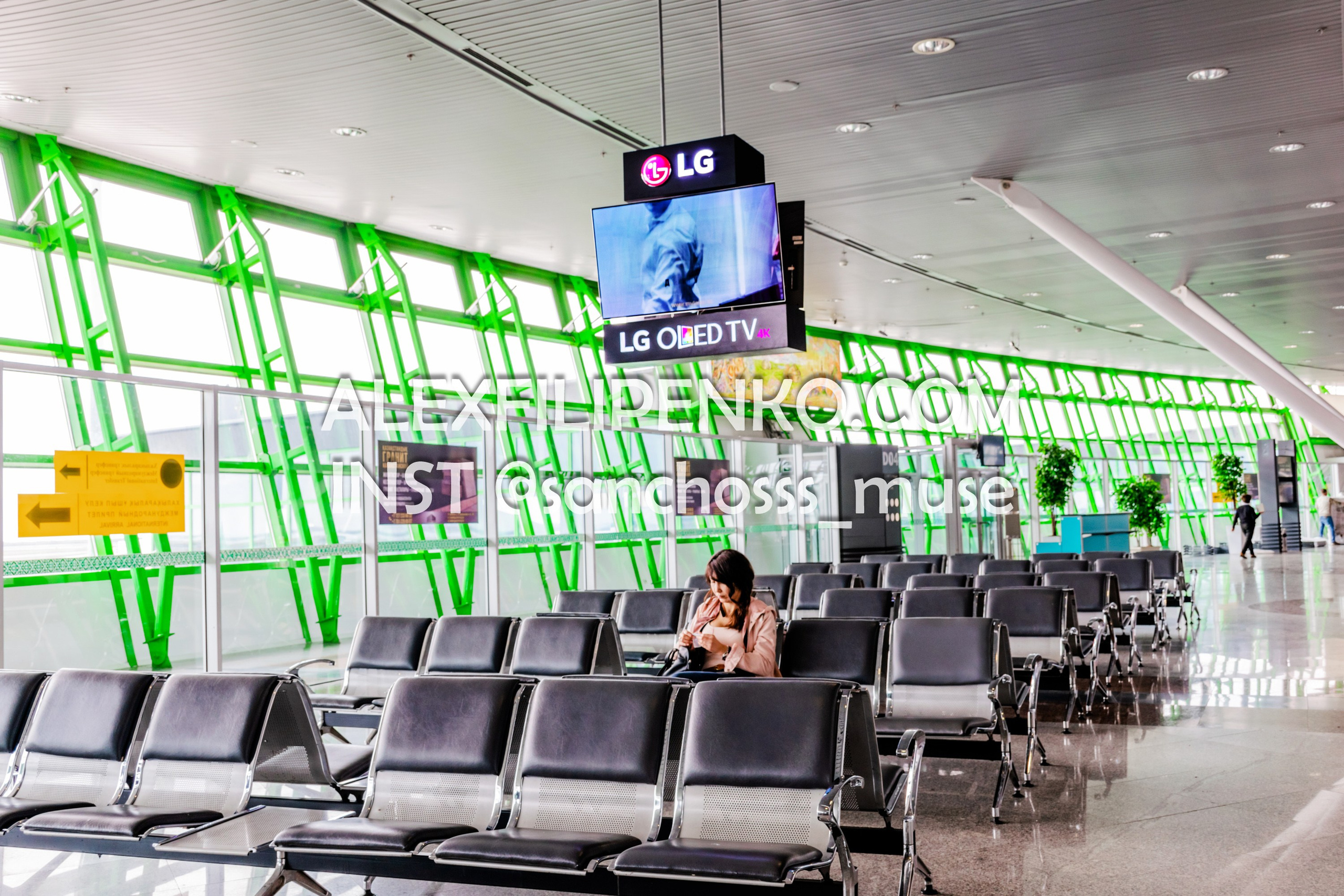 Фотосъемка для рекламного оператора MYD Production в Аэропорту Астаны. Фотограф интерьера недвижимости и архитектуры в Астане