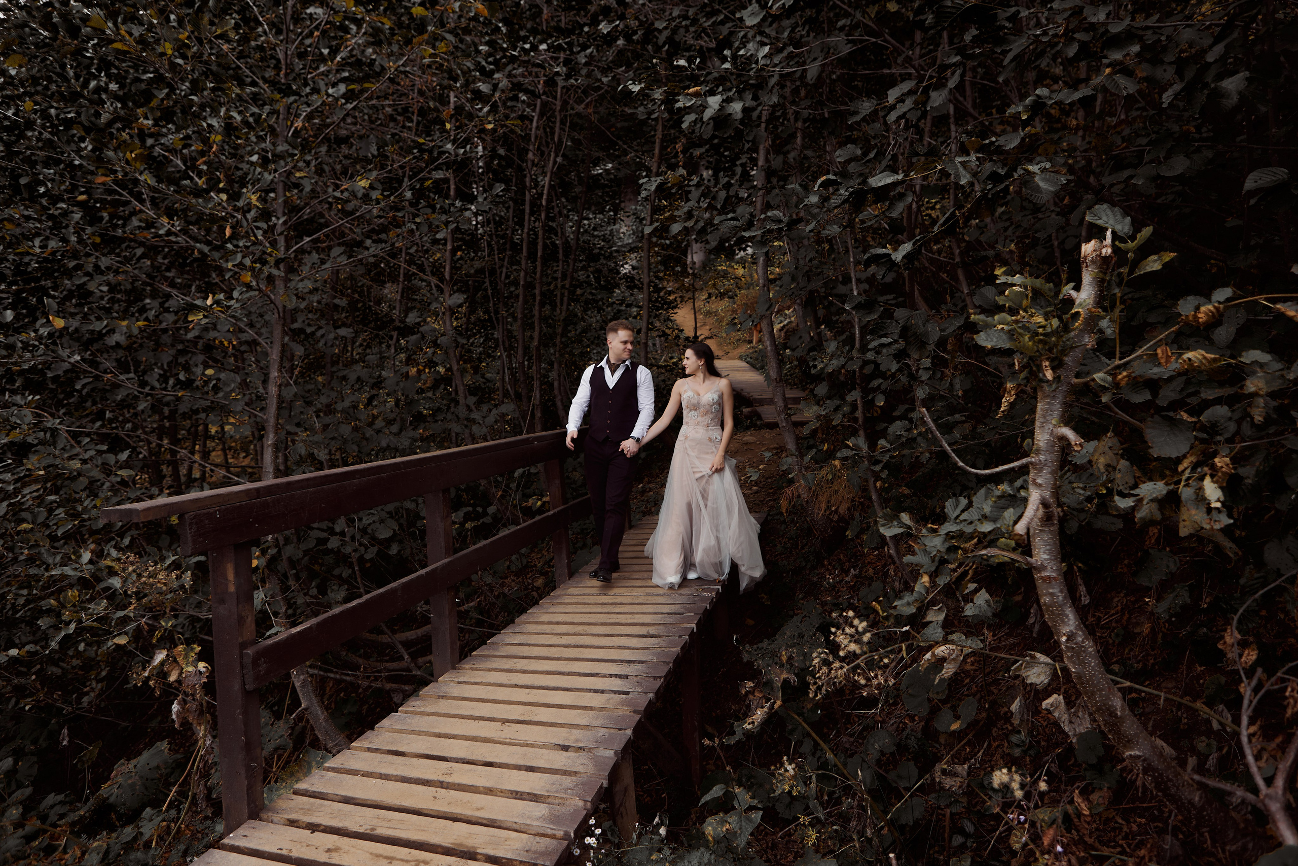 Свадебная фотосессия в горах. Свадебный и семейный фотограф в Сочи-Красной поляне Ларионова Анна