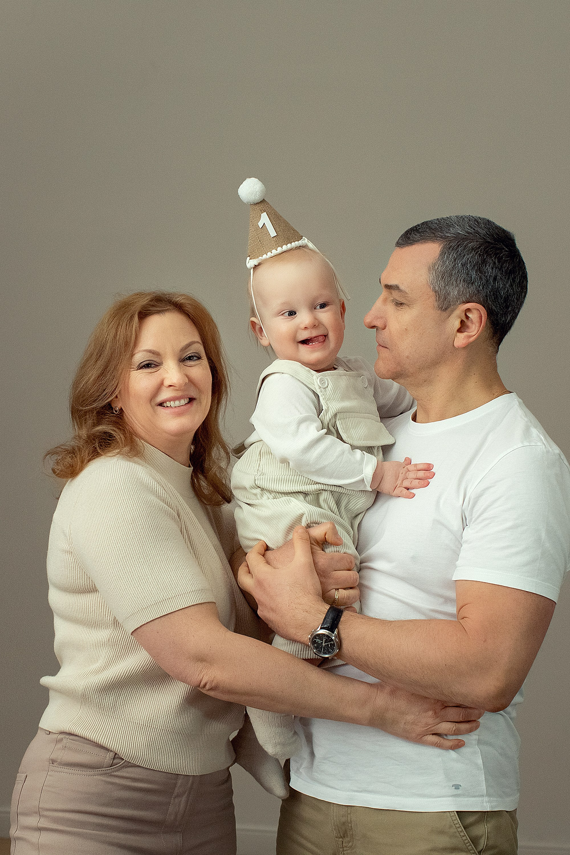 Фотосессия поколений в студии. Tatyana Nadezhdina Family photographer