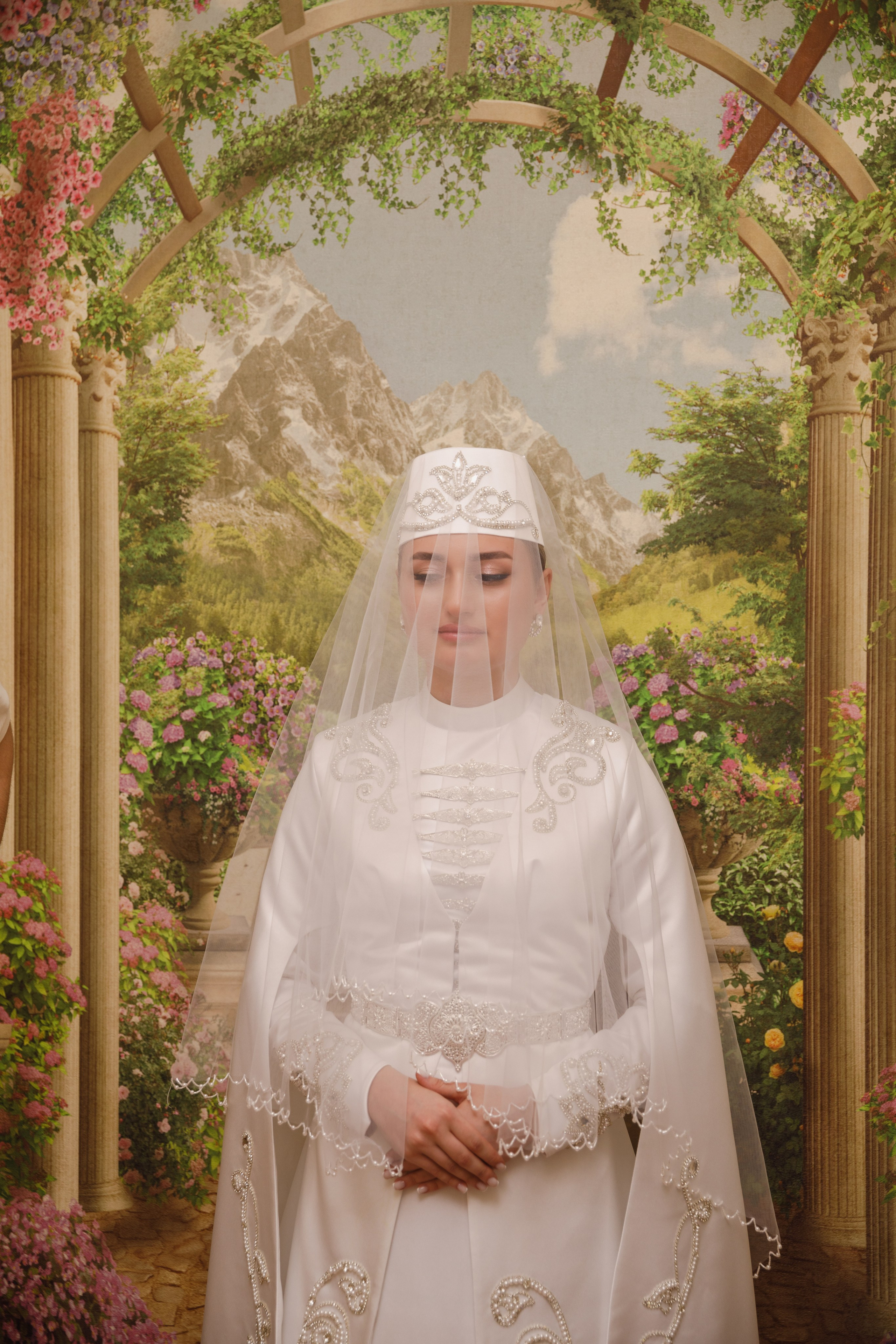 Свадебная фотосессия в ресторане Хохаг, расположенном во Владикавказе. Фотограф во Владикавказе Юрий Геворгизов