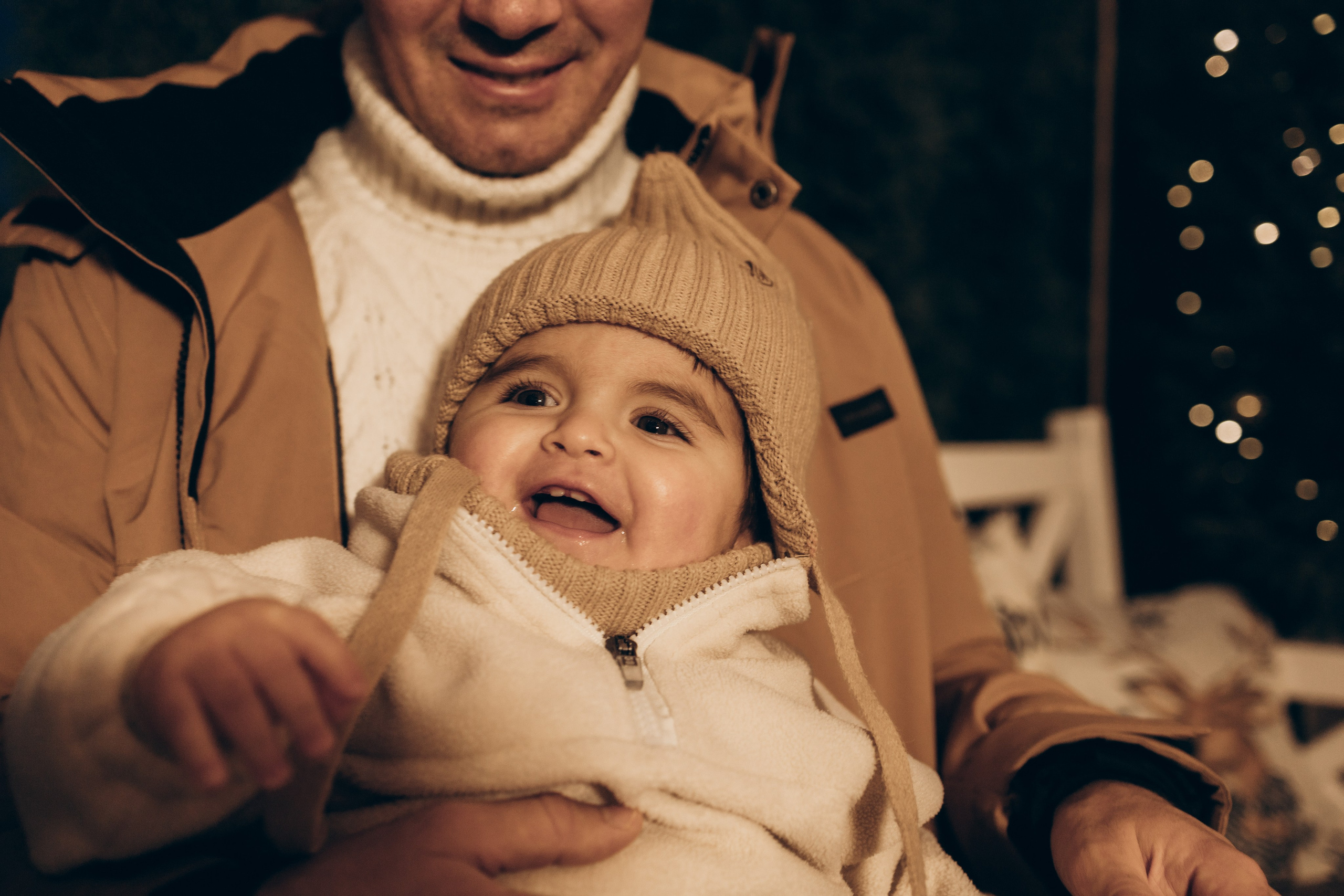 Семейная новогодняя фотосессия в Леона даче. Семейный и детский фотограф в Санкт-Петербурге Павлова Елена