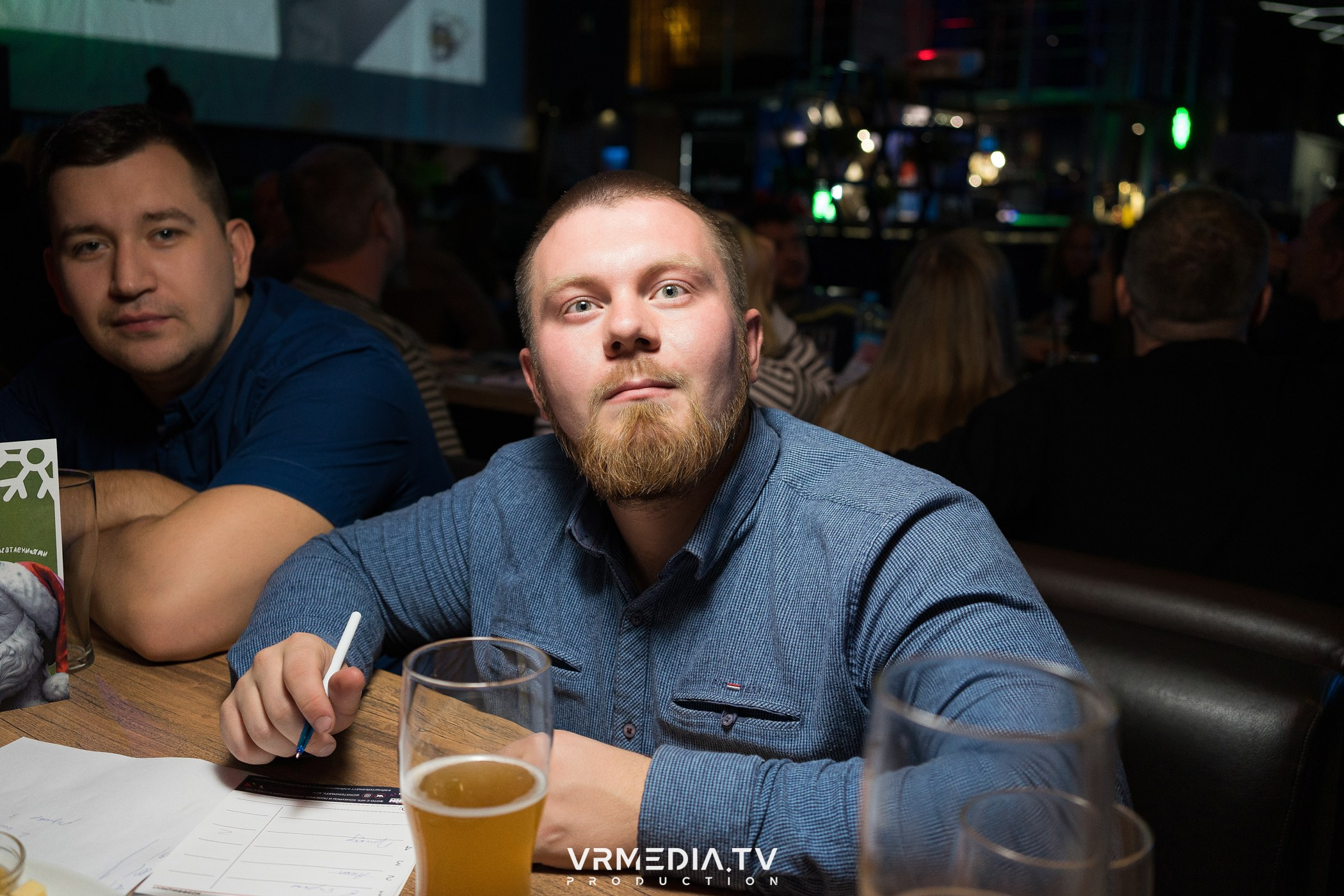 Эйнштейн Party в баре «Друзья»