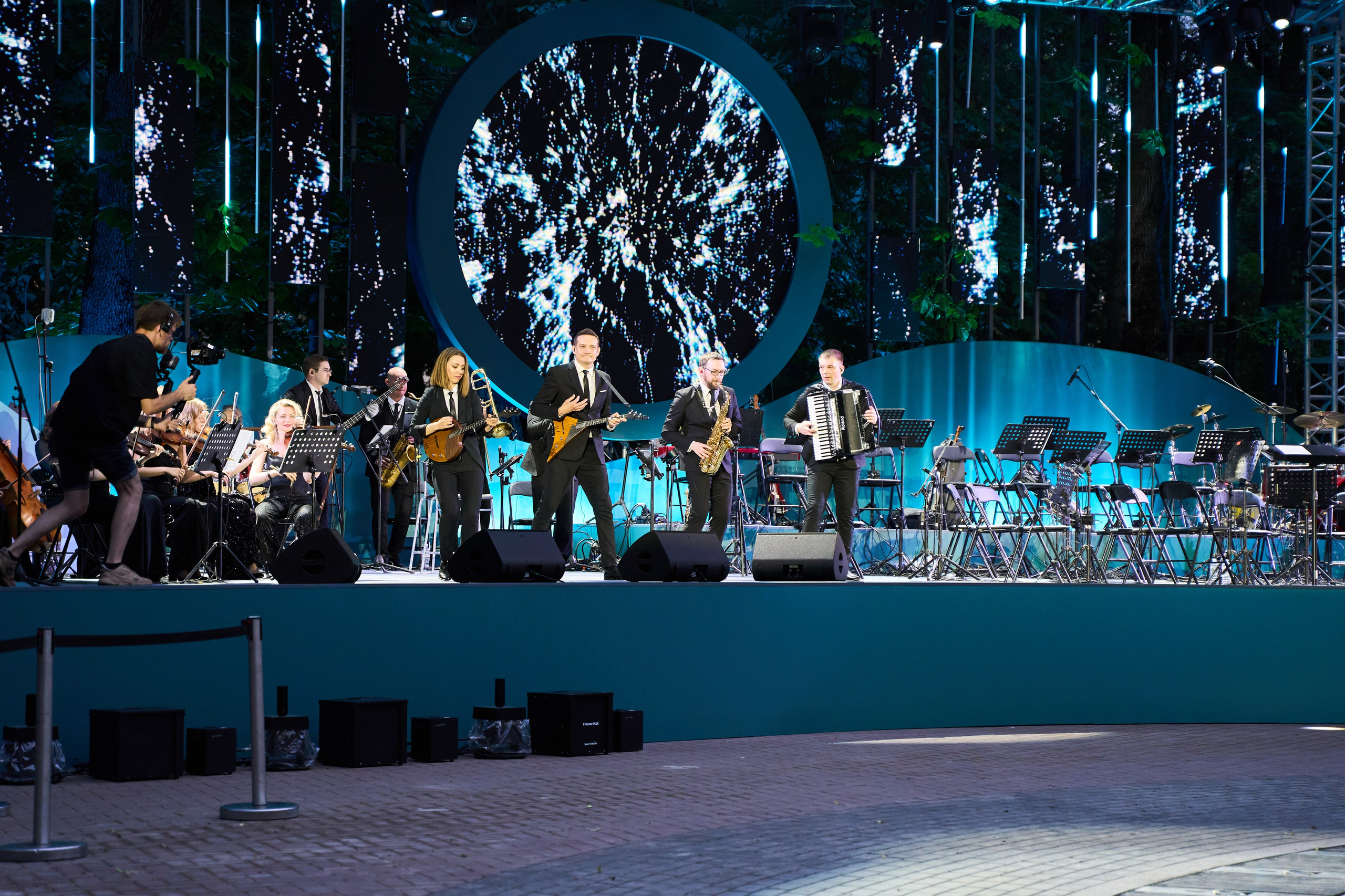 Сбербанк открытие фонтана. Услуги фотографа в Смоленске. Фотограф на свадьбу