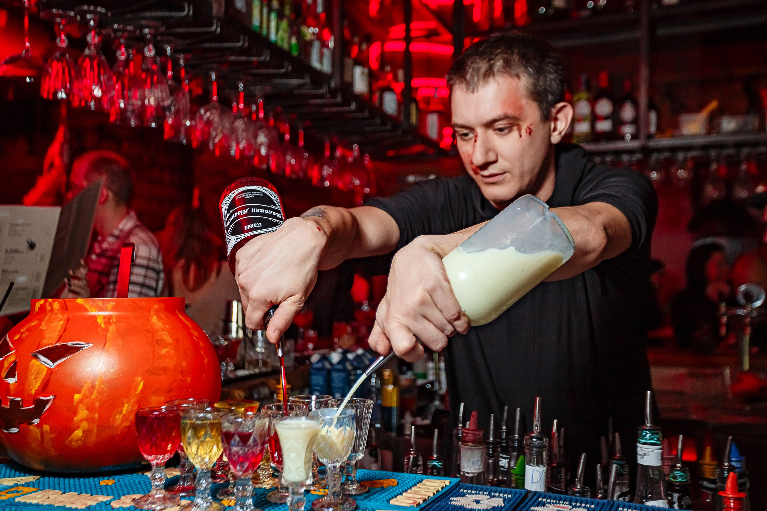 Пьяный плющ «Halloween"_Симферополь_2.11.2024. Аминов Руслан | Фотограф