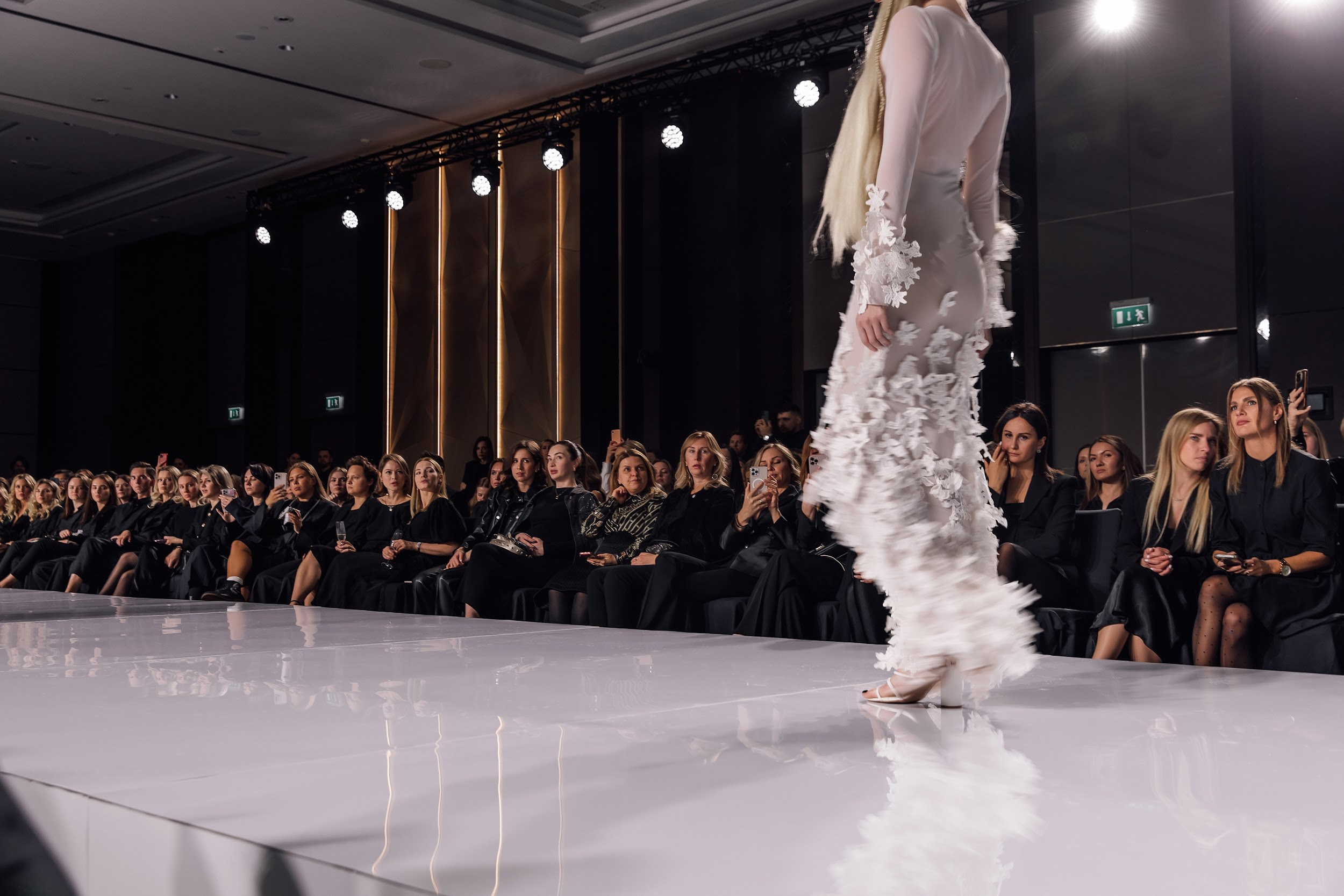 VISION. Любовь Чуляева — свадебный фотограф в Москве и Европе