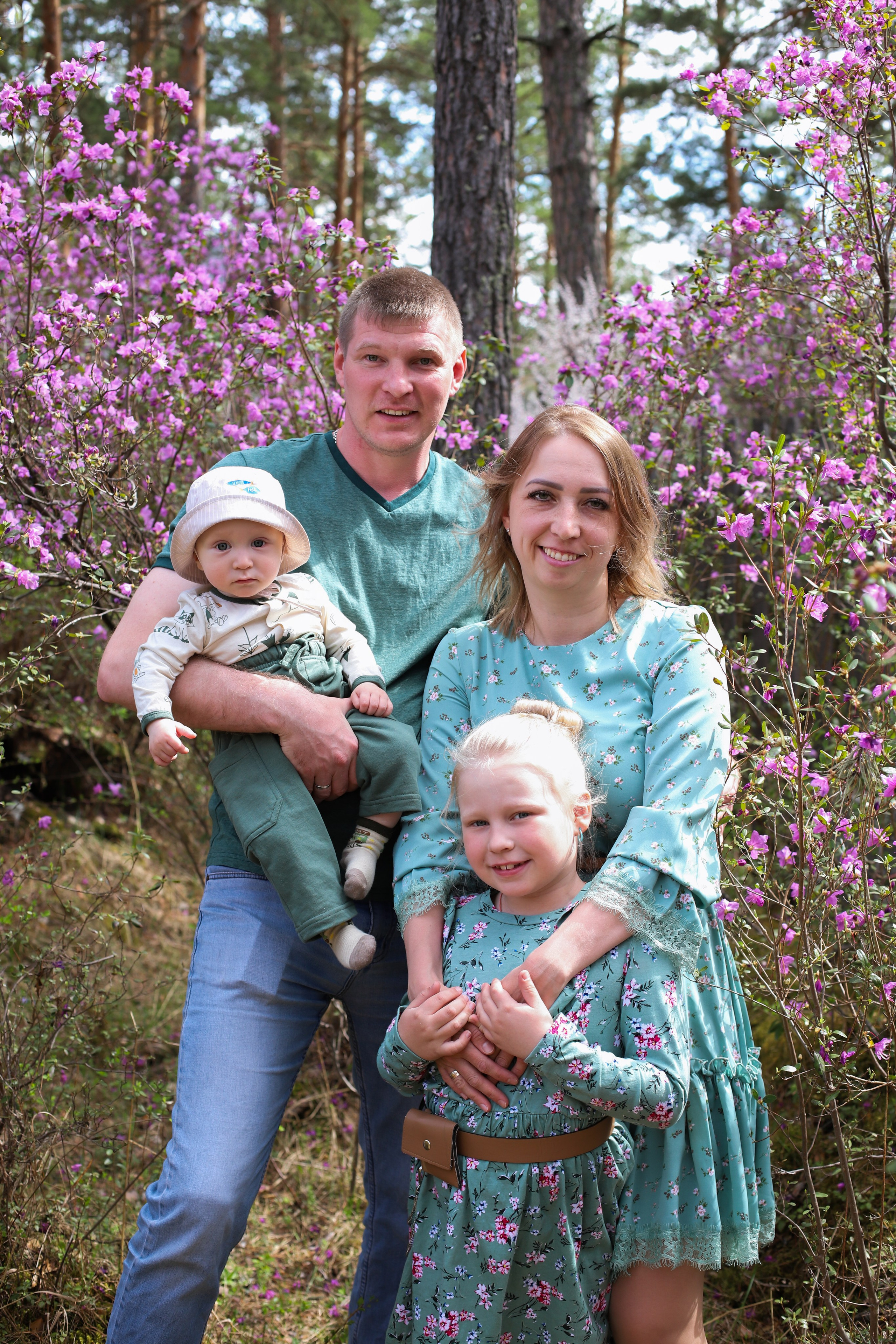 Анна & семья. Фотограф Нина Брандт в Горном Алтае