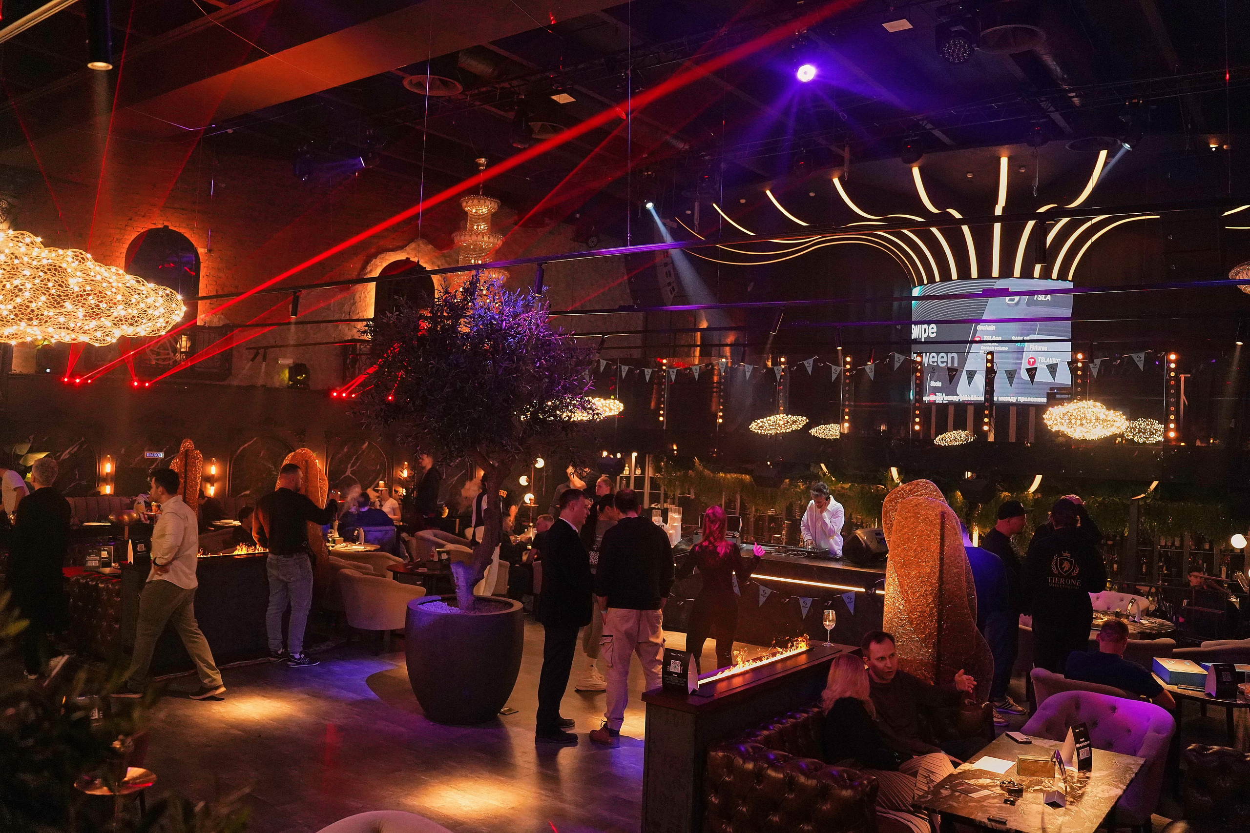 Bitget. Фотограф