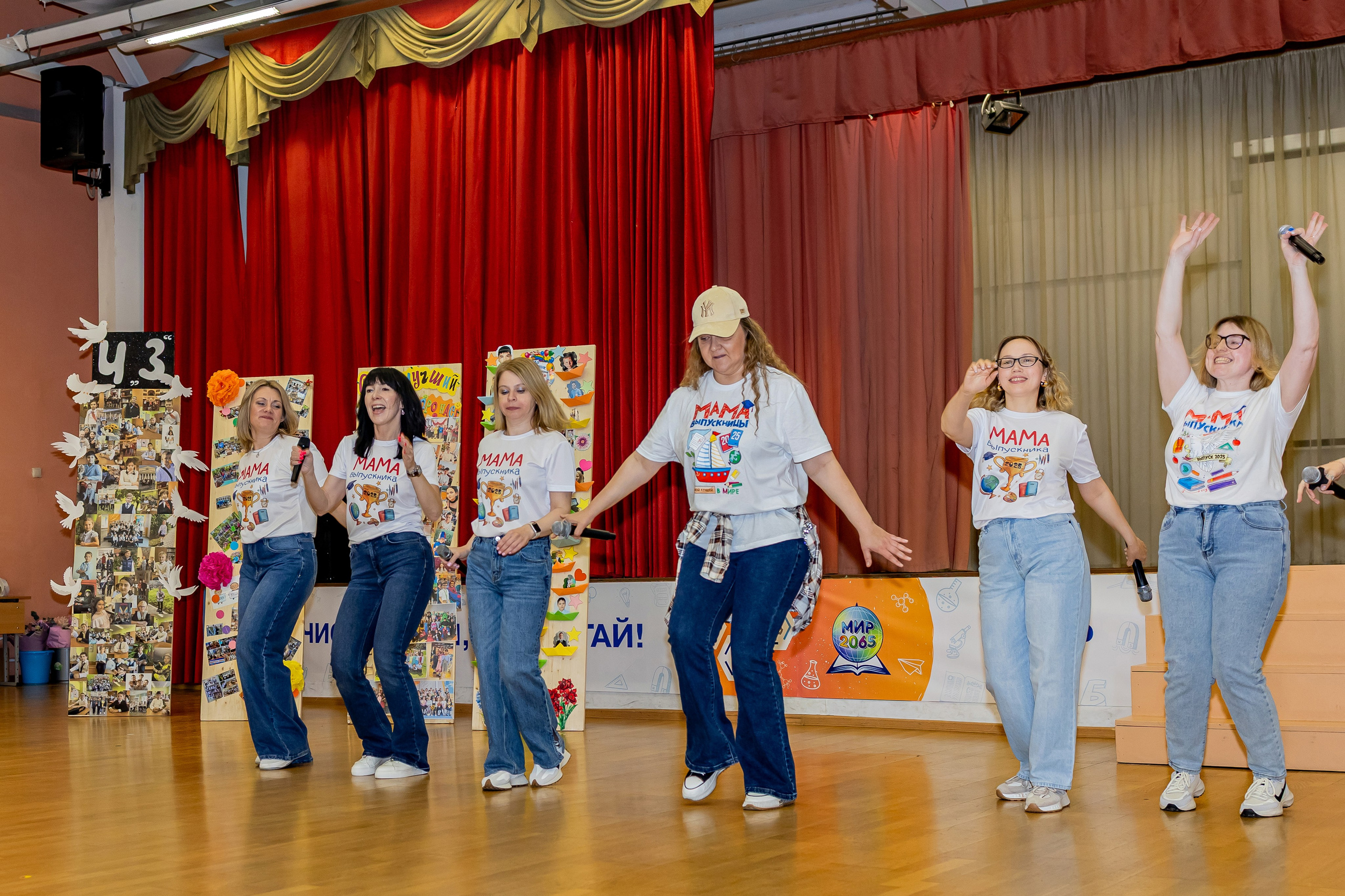 Выпускной праздник в начальной школе. Фотограф и видеограф Москва. Свадебный фотограф, видеограф. Выпускные альбомы. Оживающие альбомы
