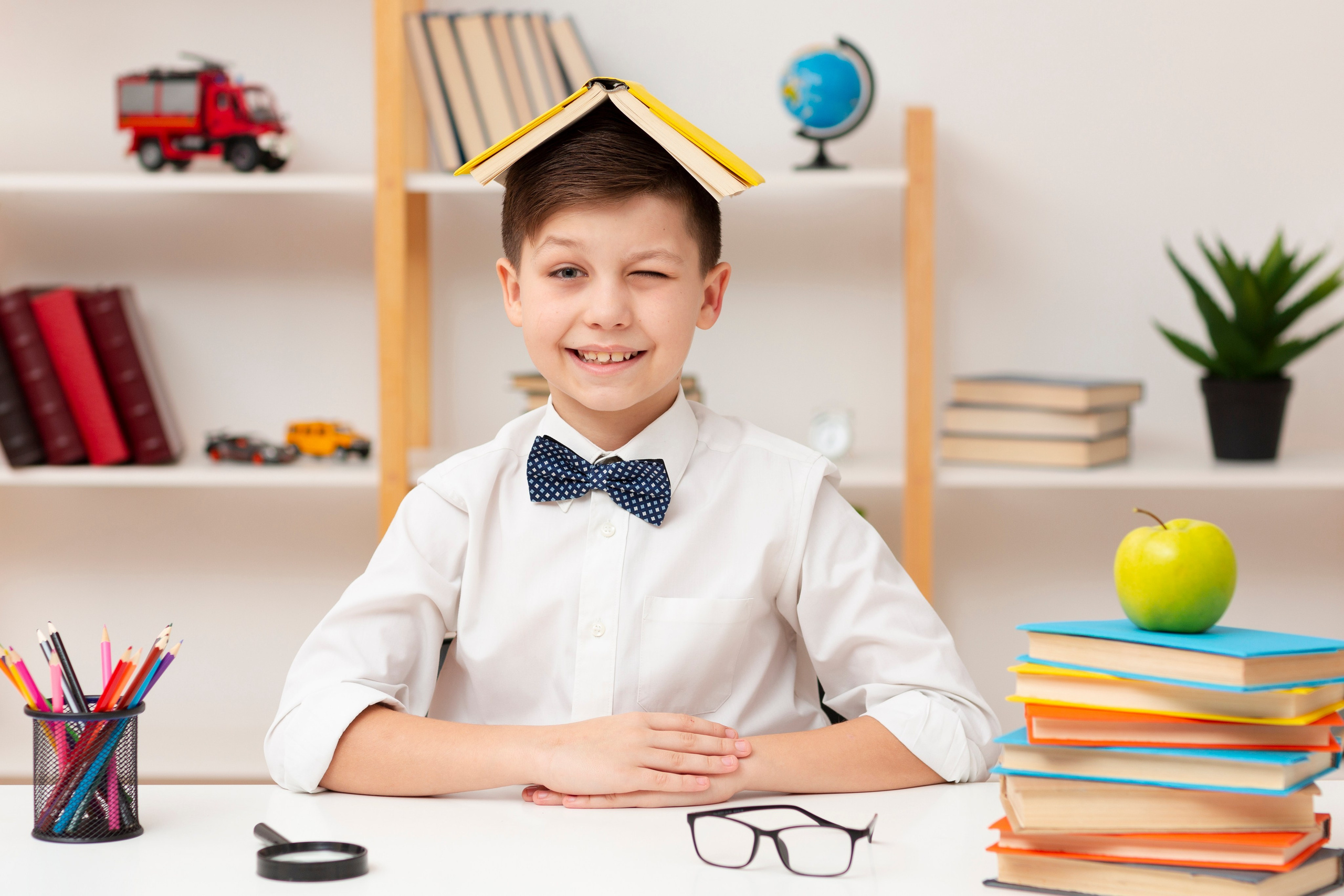 ГАЛЕРЕЯ фотографий для Начальной школы 1-4. Фотограф и видеограф Москва. Свадебный фотограф, видеограф. Выпускные альбомы. Оживающие альбомы