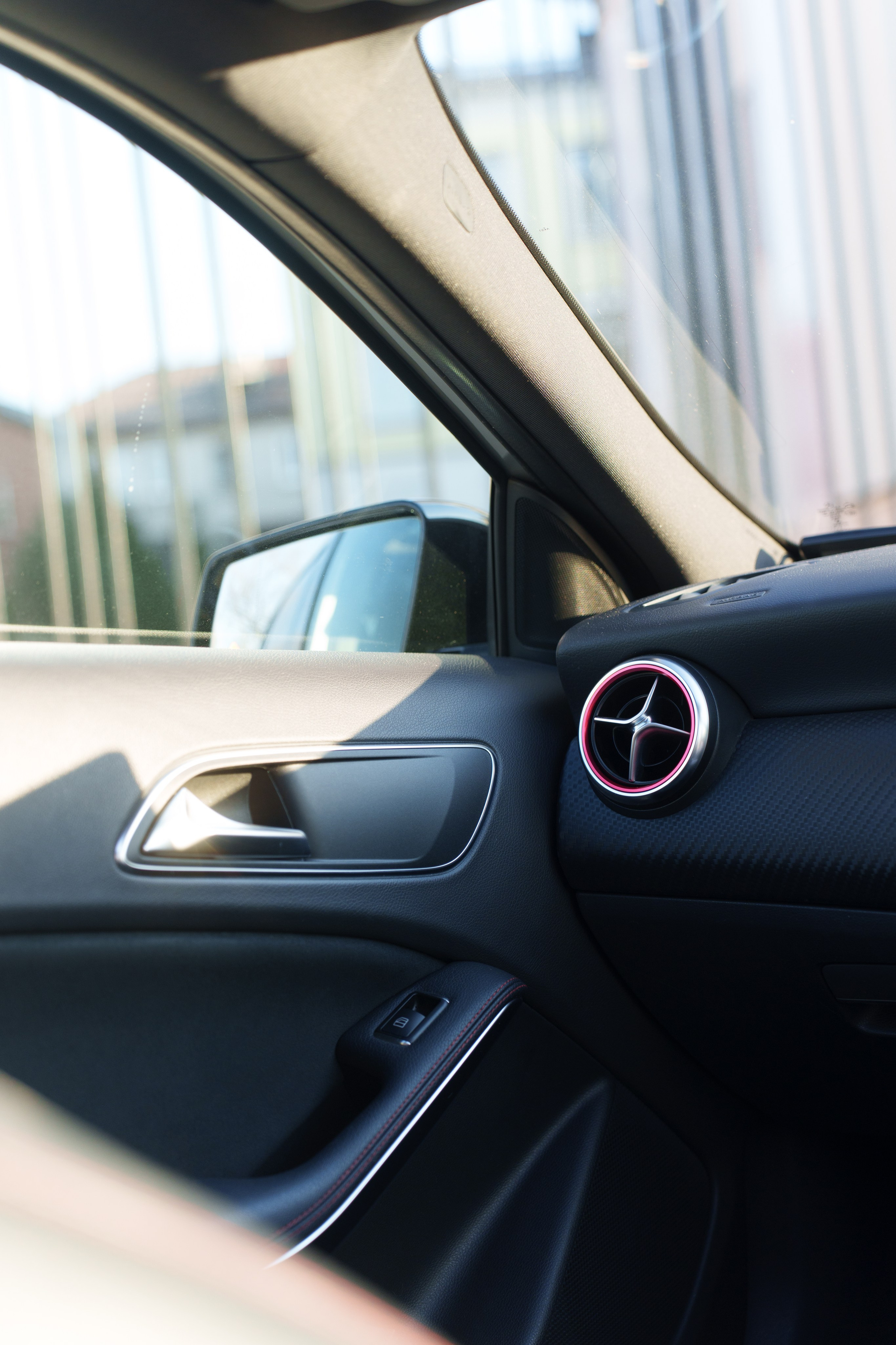 Mercedes-Benz. Фотограф, видеограф и пилот дрона на Байкале