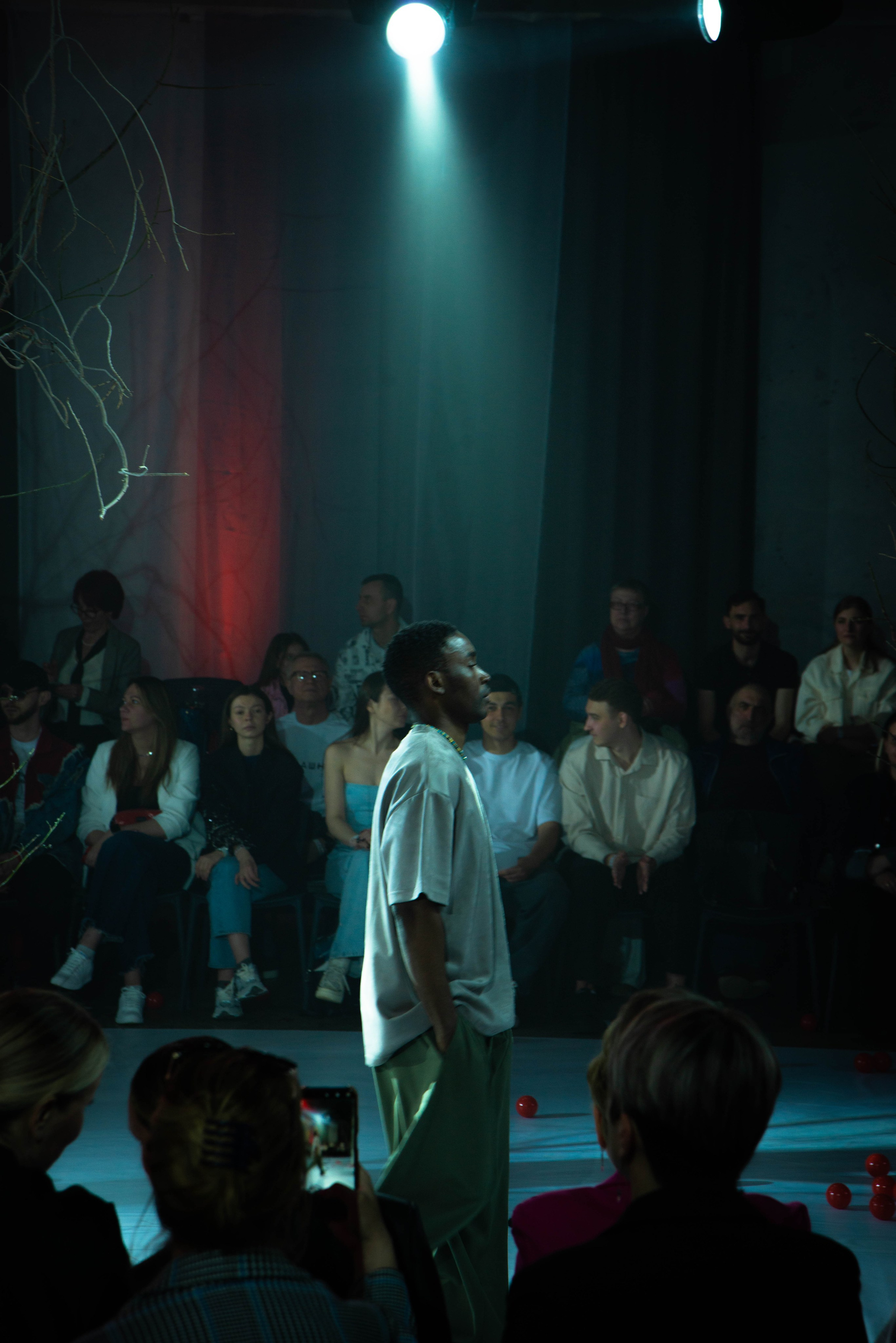 Показ «Красный Шум». Ксения Glossa. Портретный и репортажный фотограф в Самаре