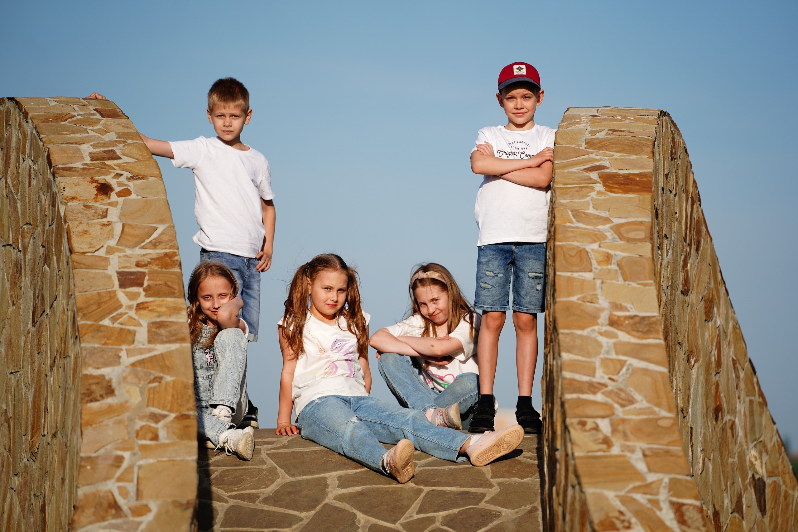 Фотосессия с классом 75 шк 2023. MEMENTO.Выпускные альбомы, школьные, юбилейные и другие книги. Ростов-на-Дону