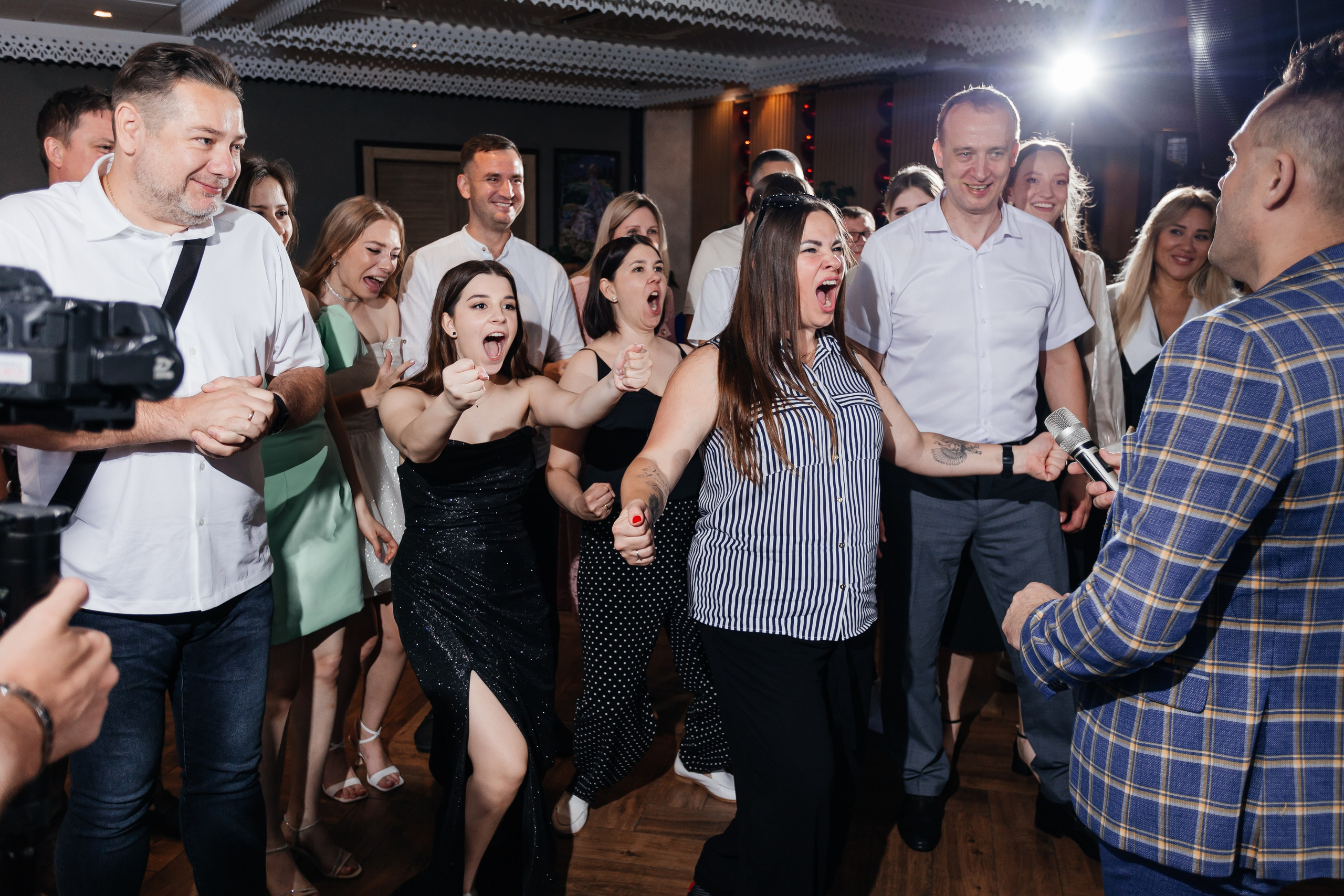 Выпускной 11 «А». Школа № 42. Свадебный фотограф в Краснодаре Николай Крауз