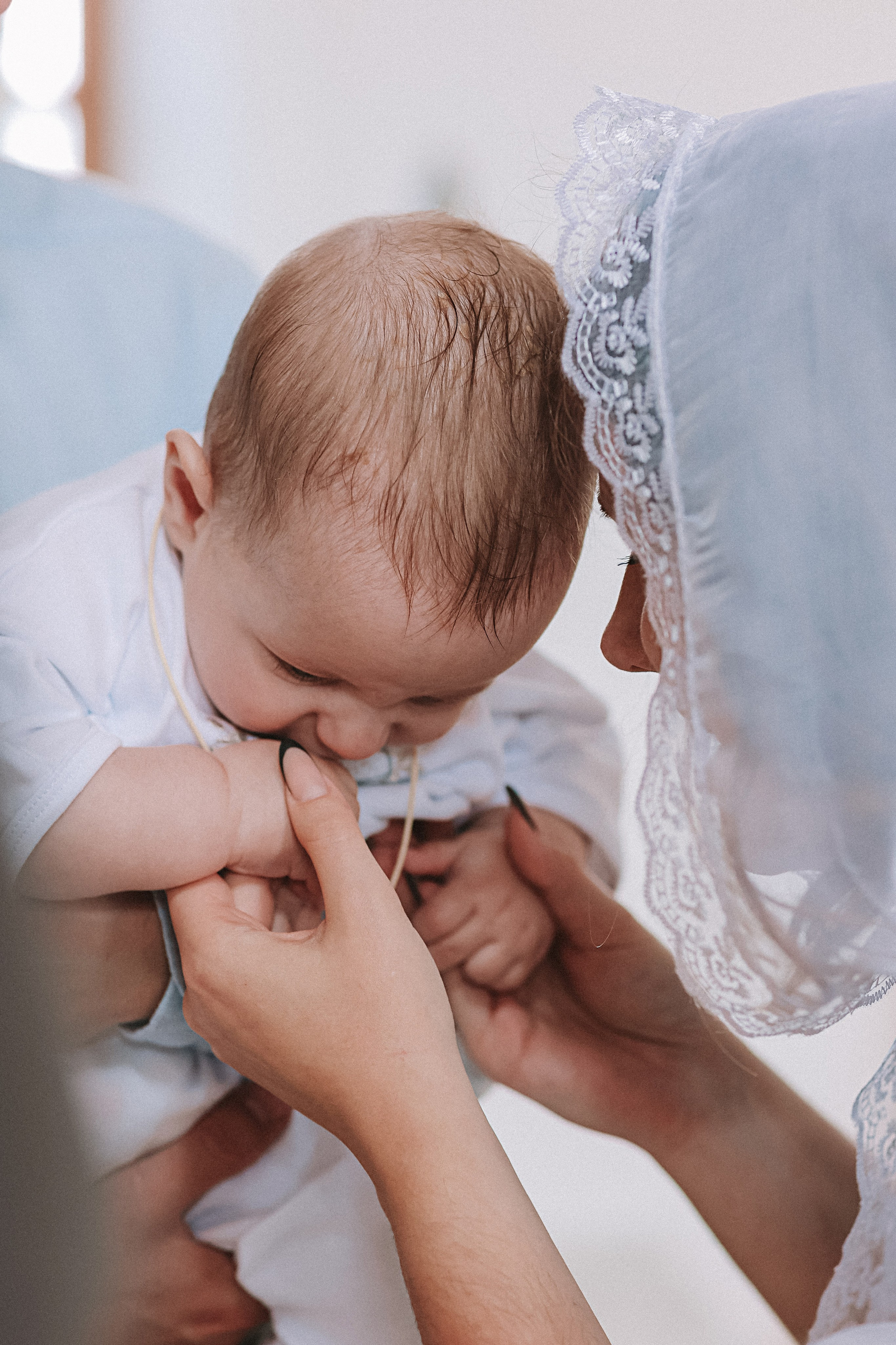 Крещение церковь около моста влюбленных. Семейный фотограф Тюмень, фотограф на роды Салмина Мария