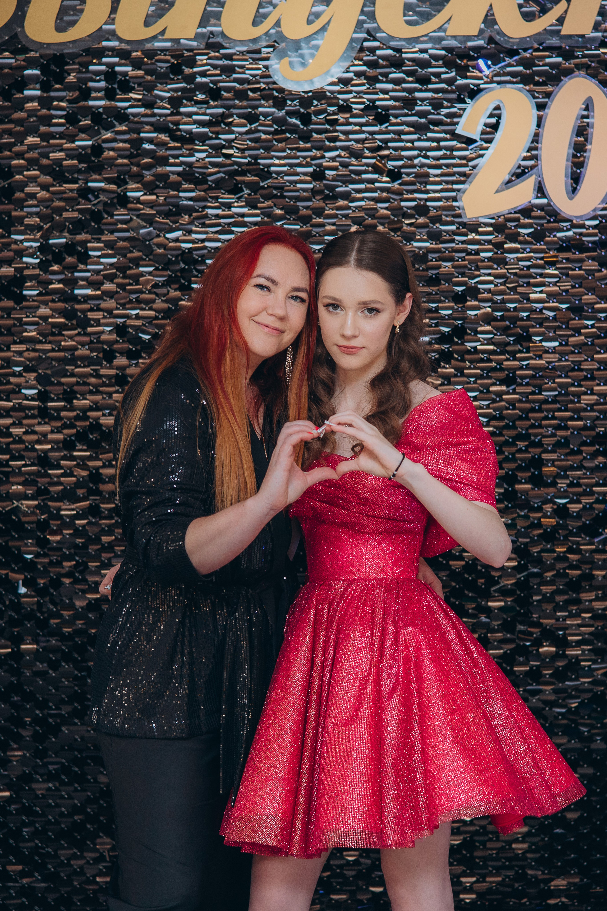 Выпускной 9-11классы. Выпускные книги Анапа Новороссийск Краснодар