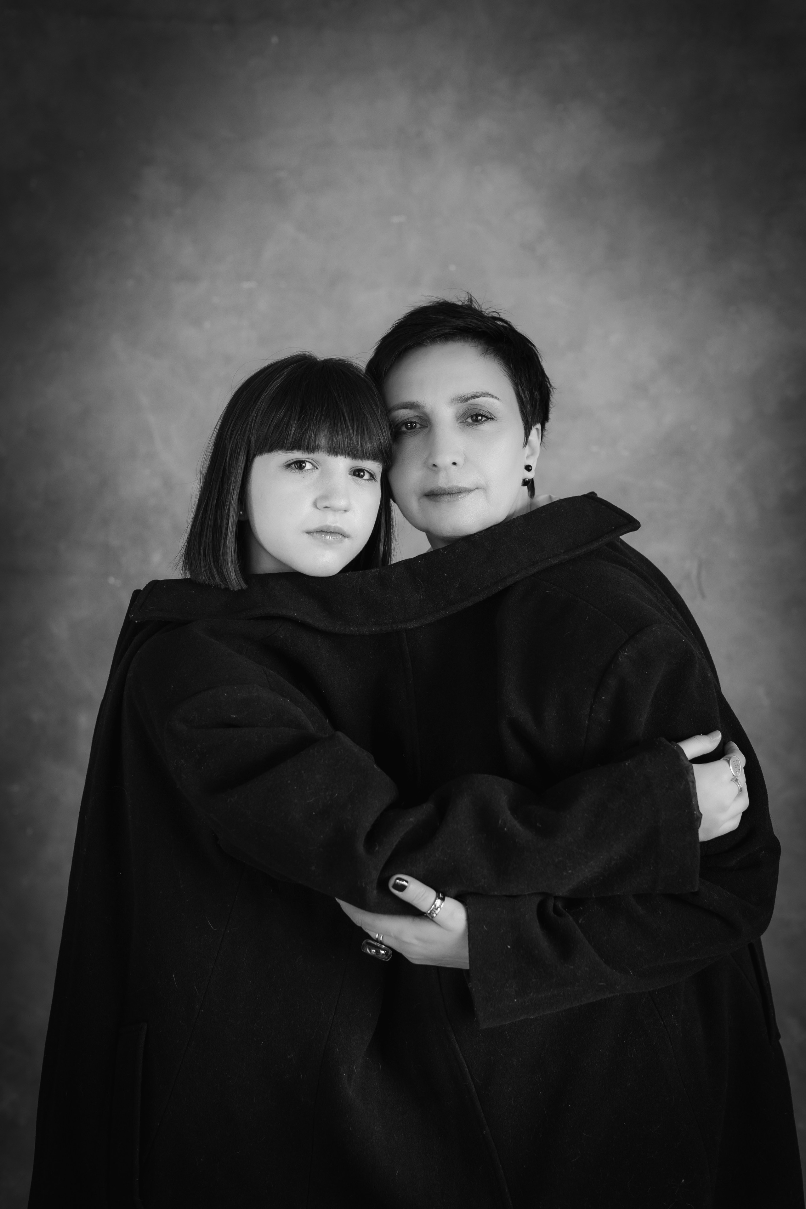 Николь и Залина. Портретный творческий фотограф в Москве Надя Дудник