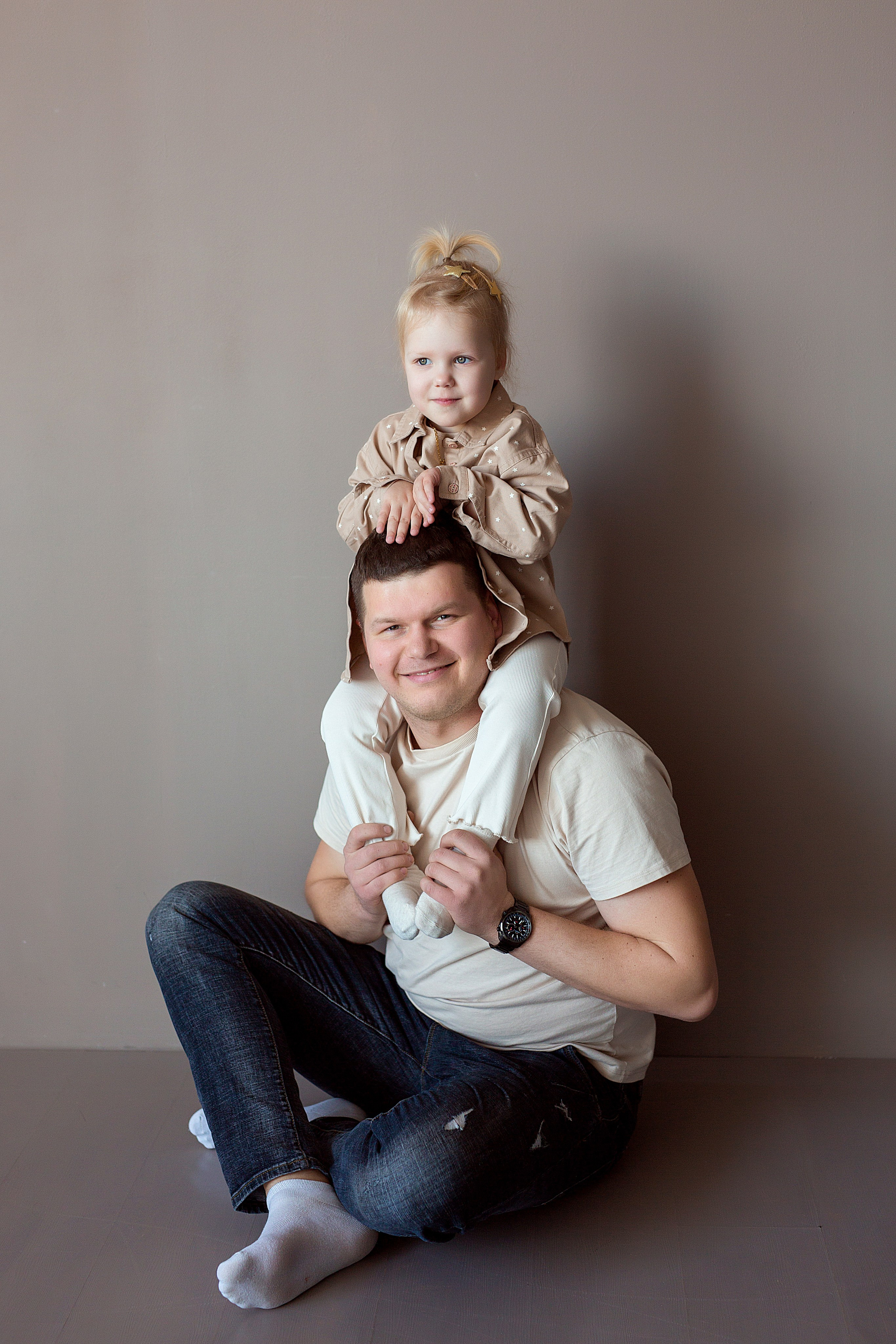 Денис, Валентина и Виктория. Людмила Далидович топовый семейный фотограф Находка/Владивосток