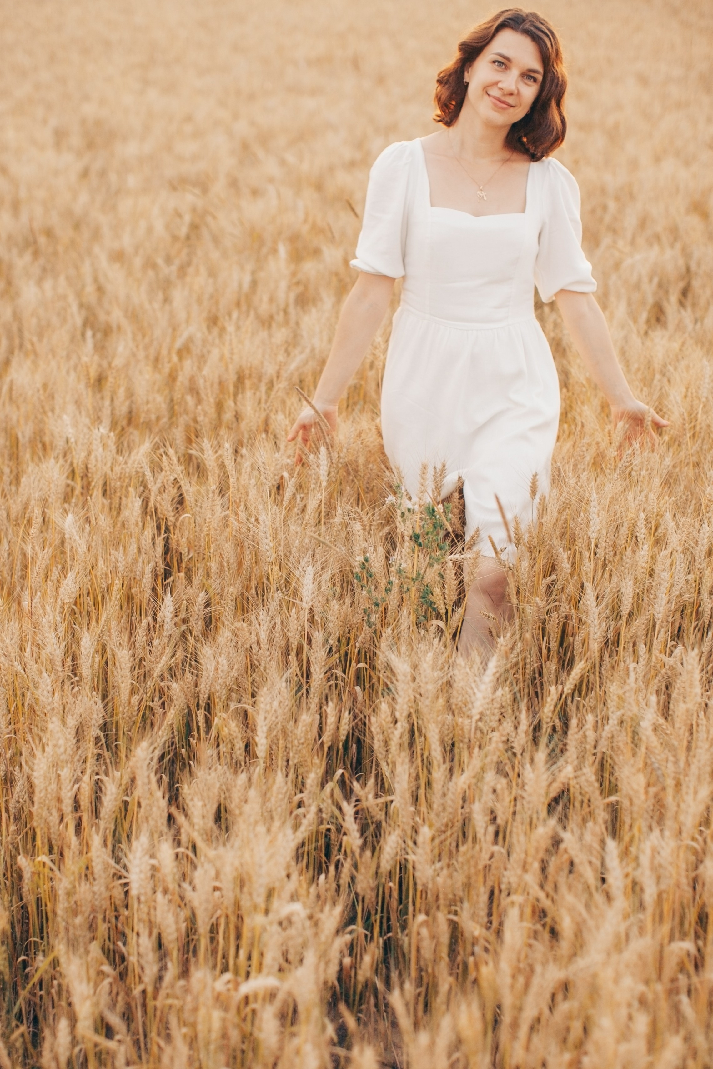 Семейная фотосессия в поле на закате. Фотограф Ольга Ефремова