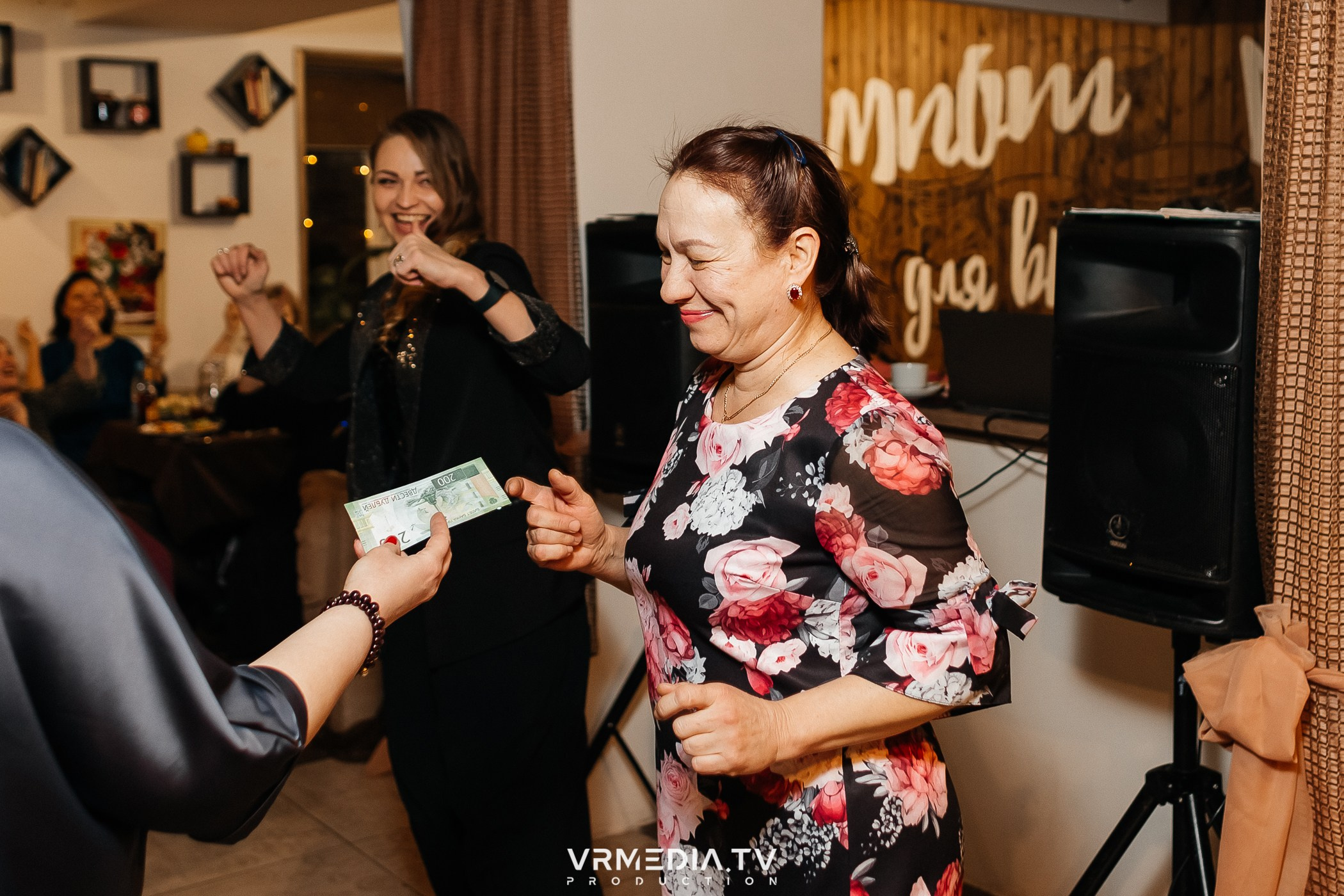 8 марта в кафе «кАмпот»