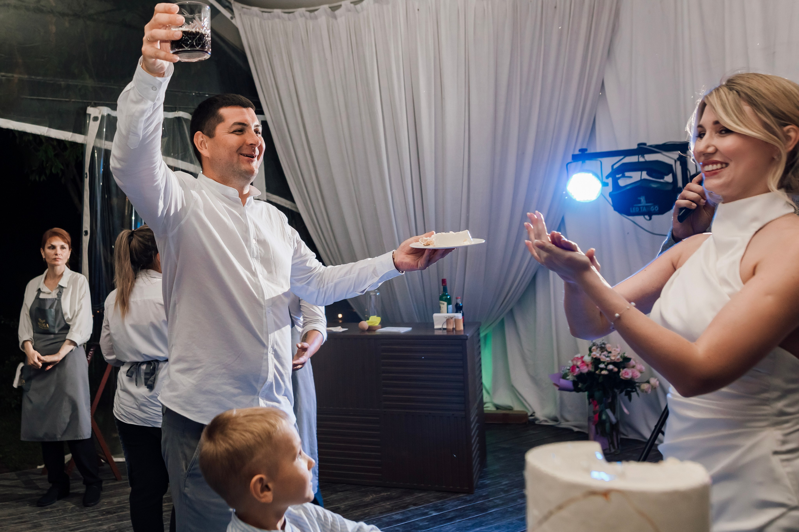 Ольга и Сергей. Свадьба в шатре. Свадебный и семейный фотограф в Москве Евгения Лисина