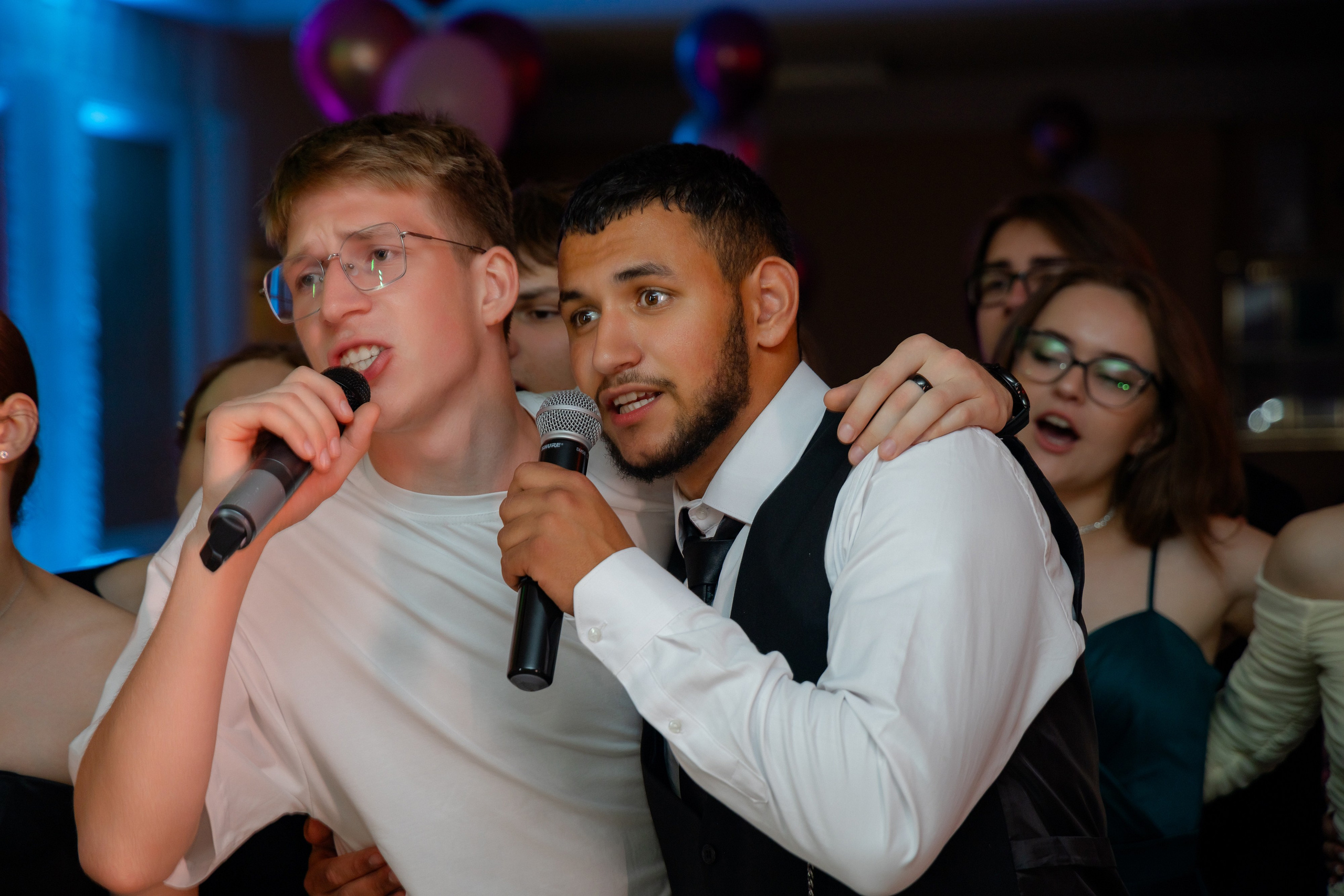 Школьный выпускной 2024 год в Соколе (Минск). Свадебный фотограф в Минске/Беларуси Сергей Спиридонов