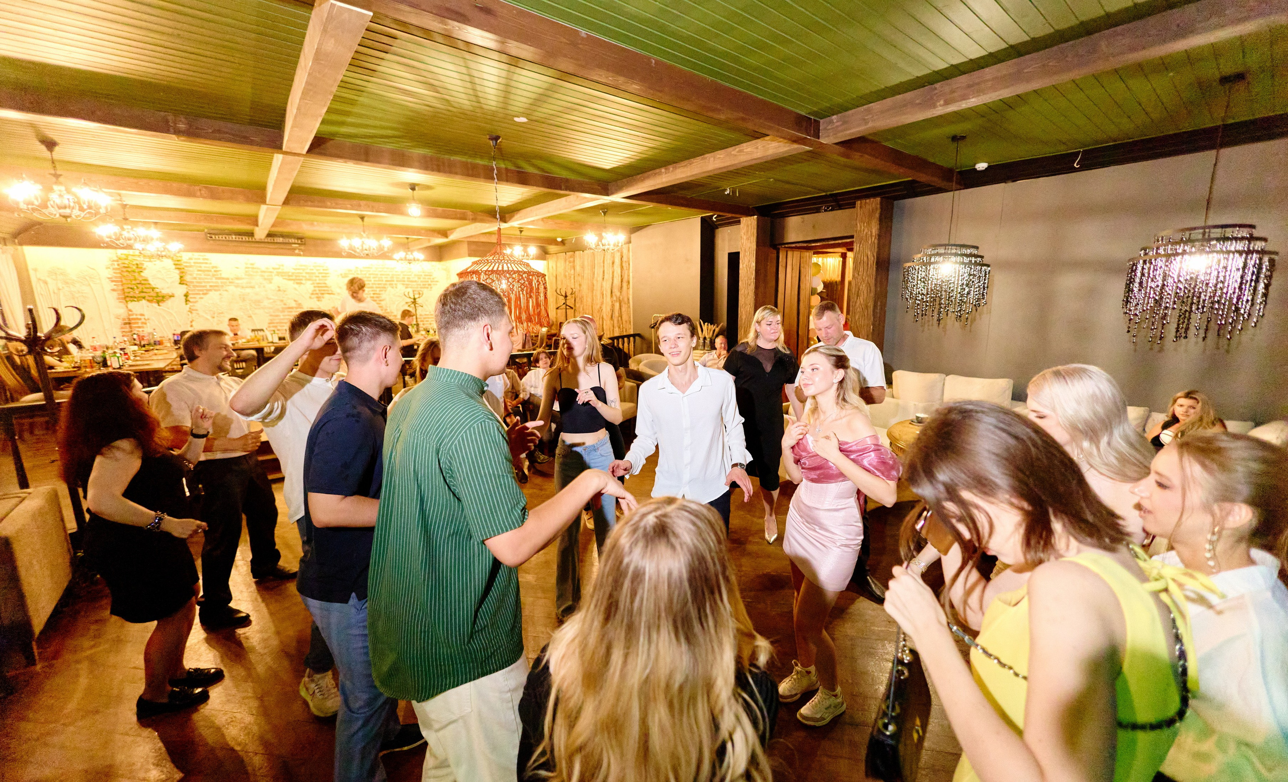 Выпускной 35 Сош. Фотограф Выпускные альбомы Таганрог Сергей Коробченко