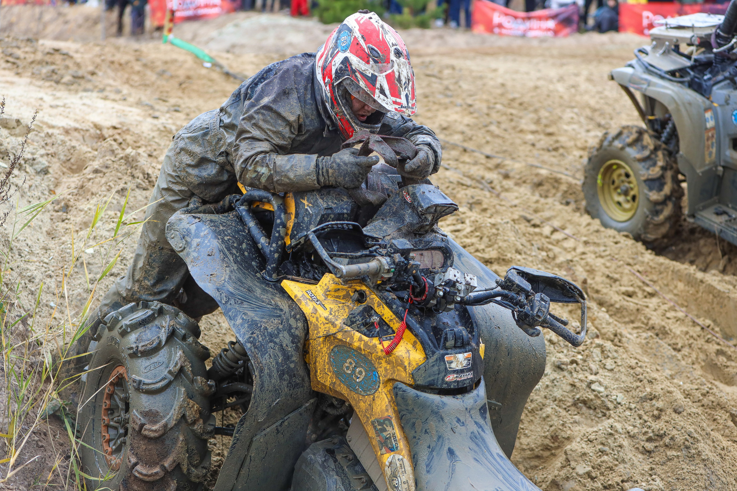 Гонки на квадроциклах Грязевое кольцо. Спортивный фотограф в Самаре