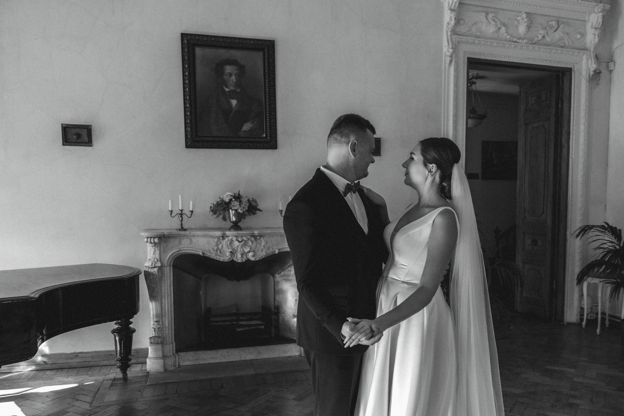 О ♡ Е — В книге нашей жизни (Библиотека-читальня им. А.С.Пушкина). Свадебный и портретный фотограф в Москве, Светлана Янковая