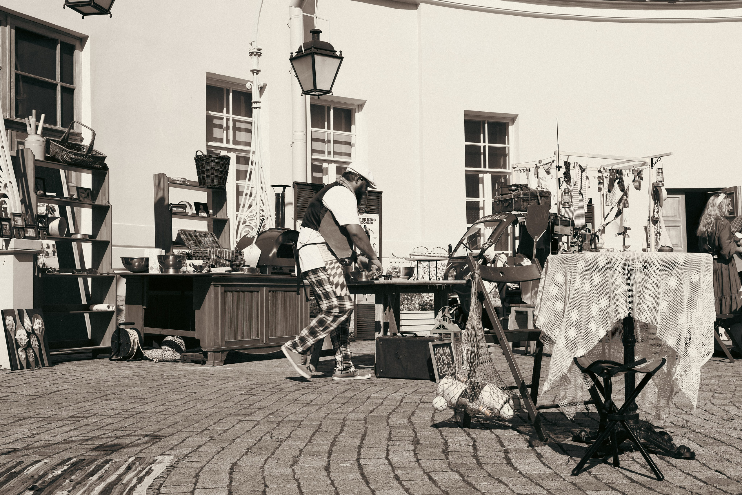 Театр Вкуса, Приключения итальянцев в России