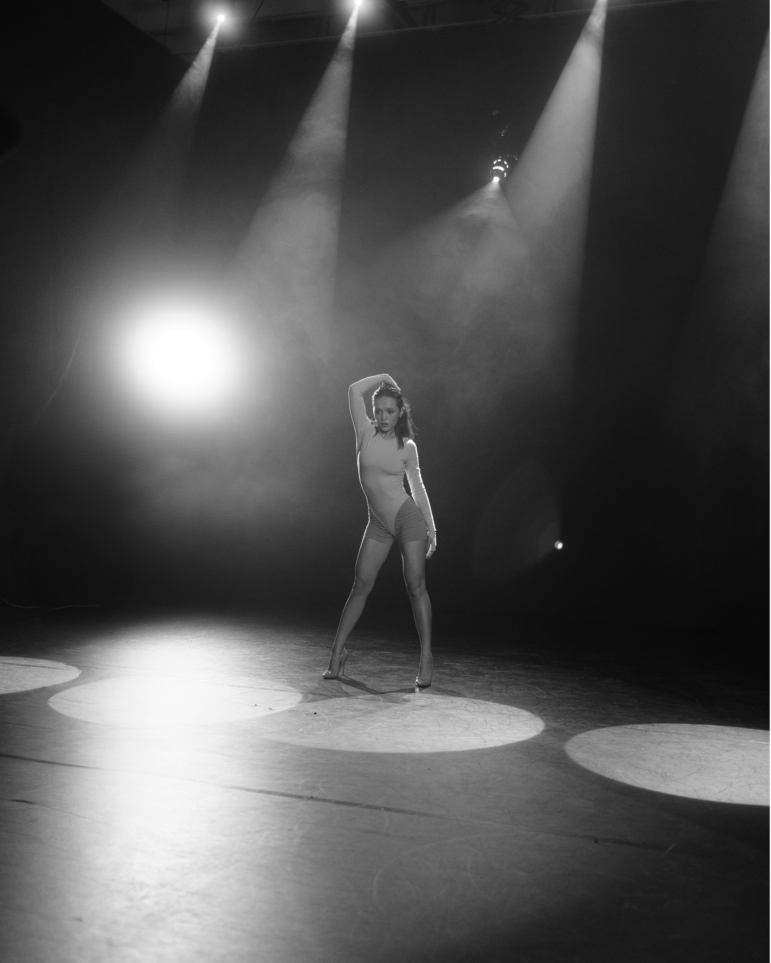 Reportage photography of dancers in the movie pavilion