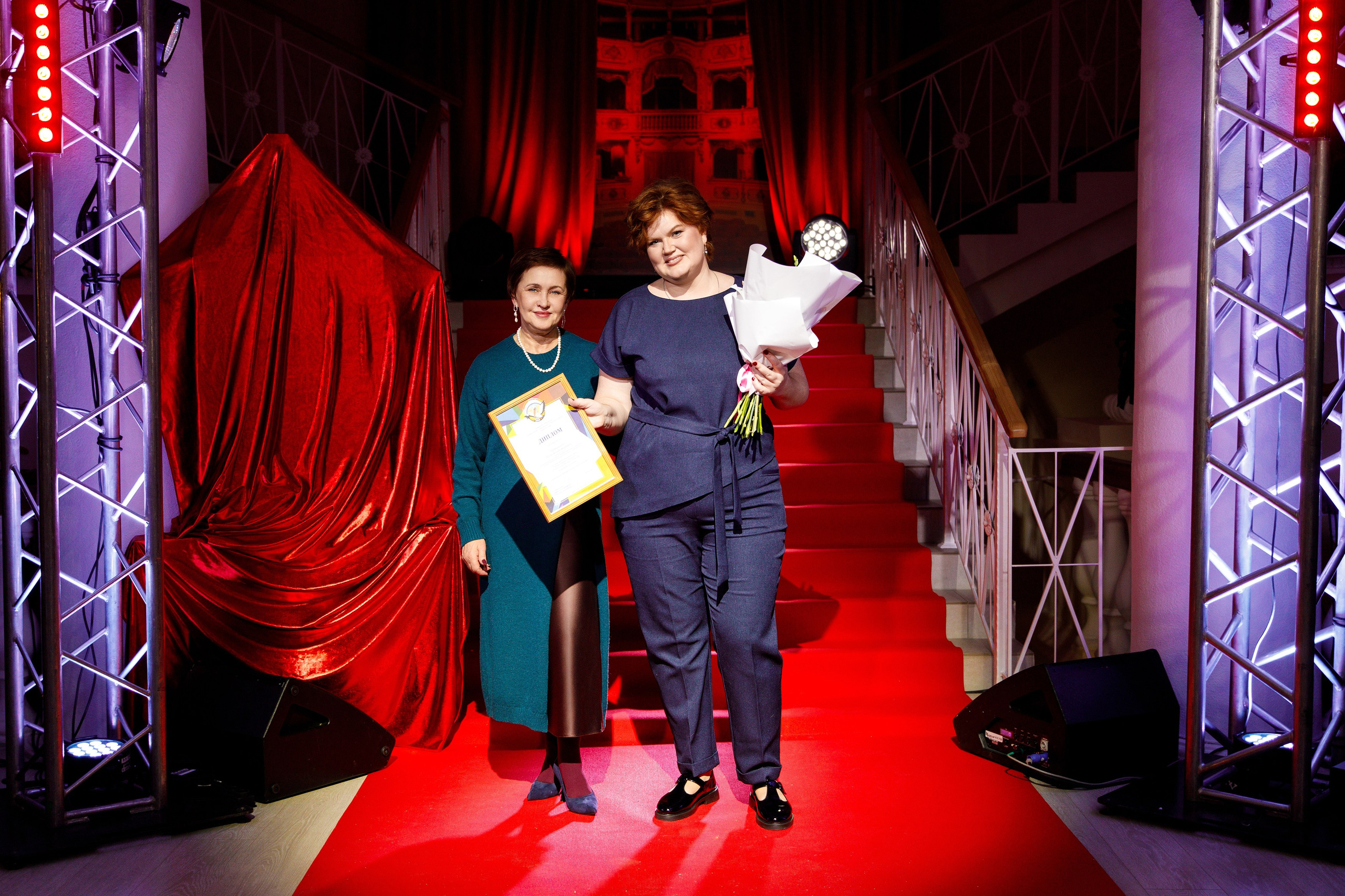 Награждение победителя конкурса «Учитель Года» г. Горнозаводск. Фотограф Дмитрий Молчанов | Фотограф Пермь | Фотограф