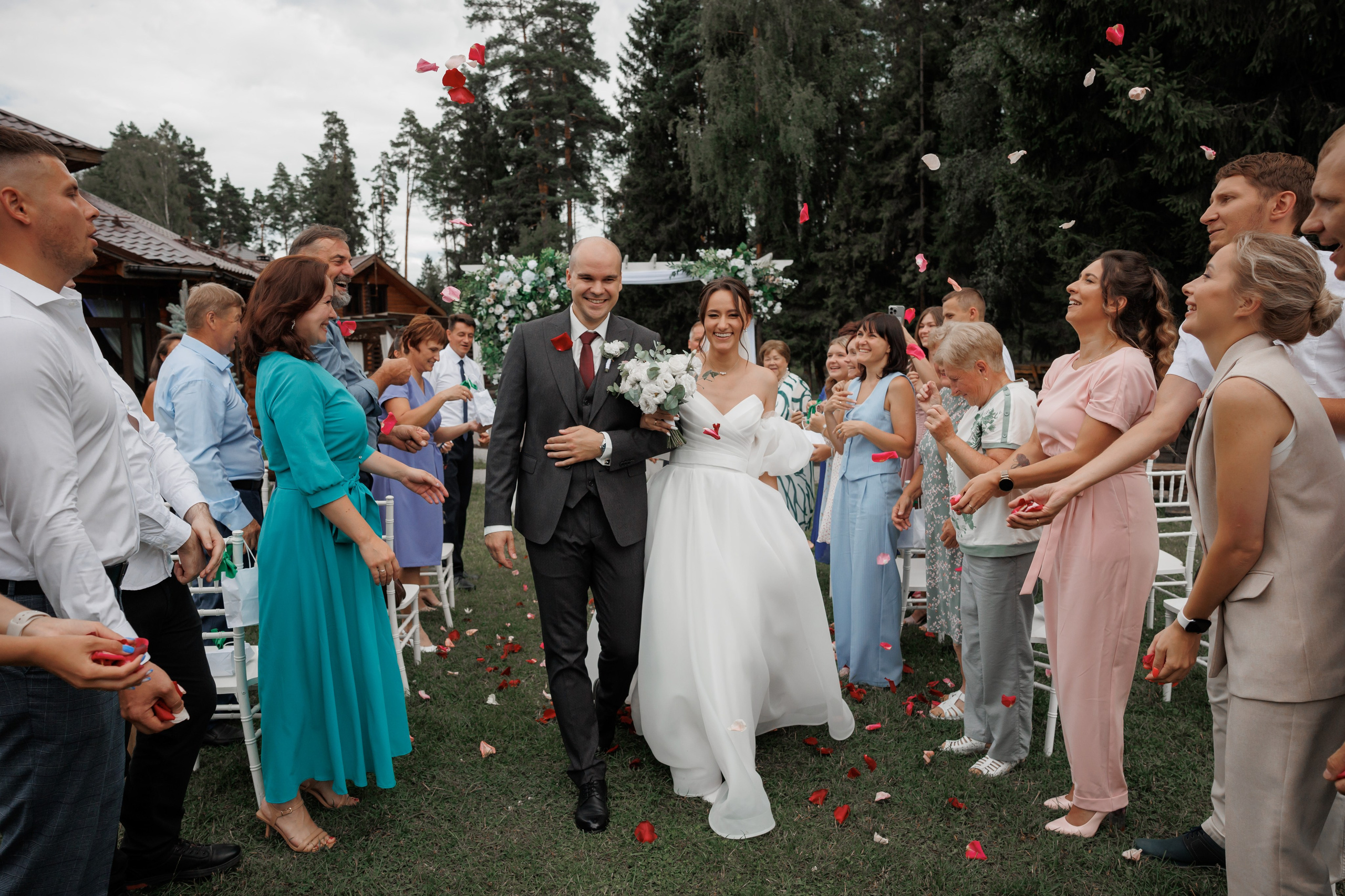 Полина и Дмитрий, загородный клуб «Барин», ЗАГС в г. Пушкино. Свадебный и репортажный фотограф (Москва, Королев и другие)